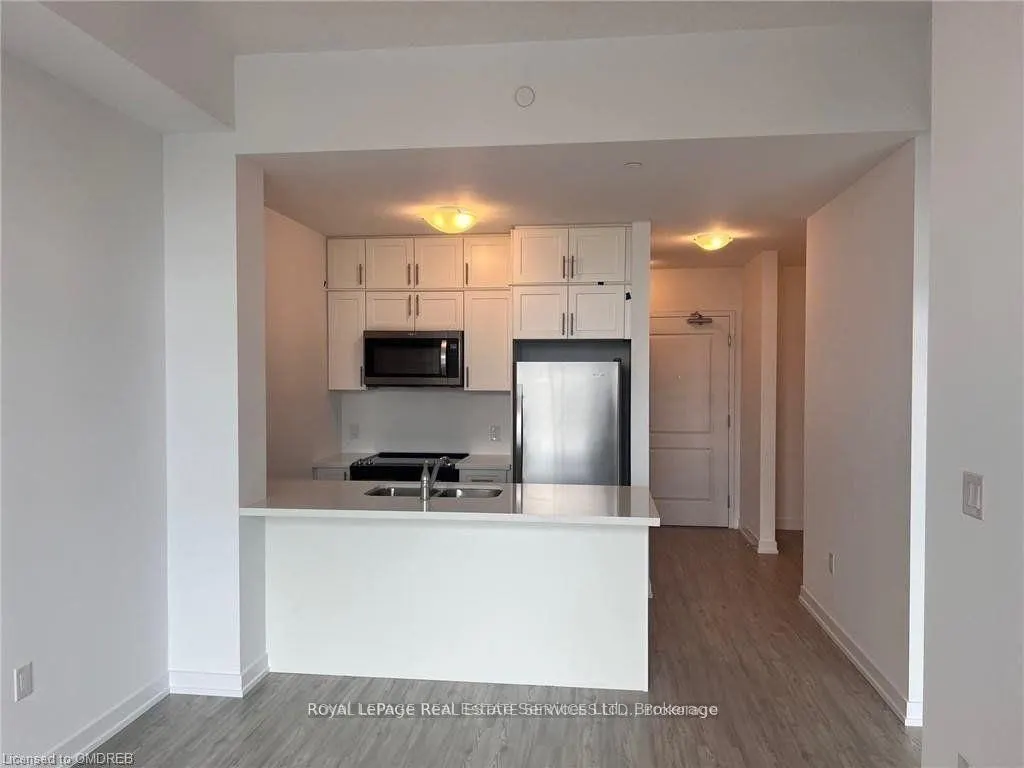 450 Dundas Street E, #513