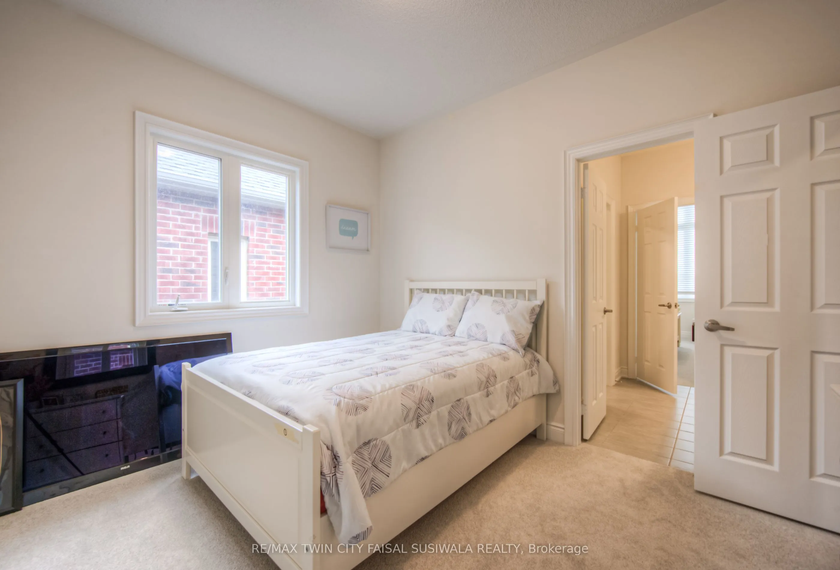 88 Bloomfield Crescent