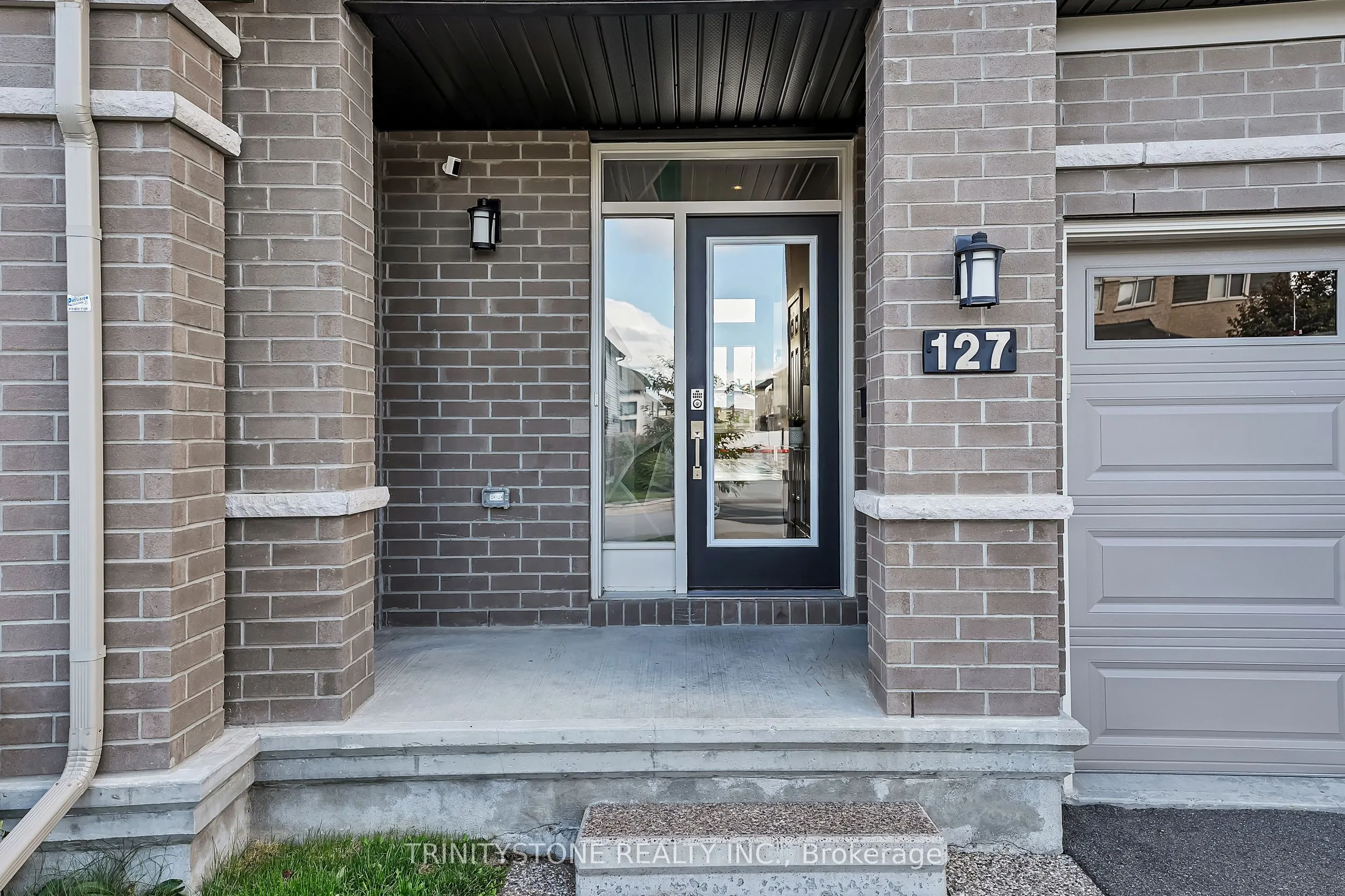 127 Shinny Avenue