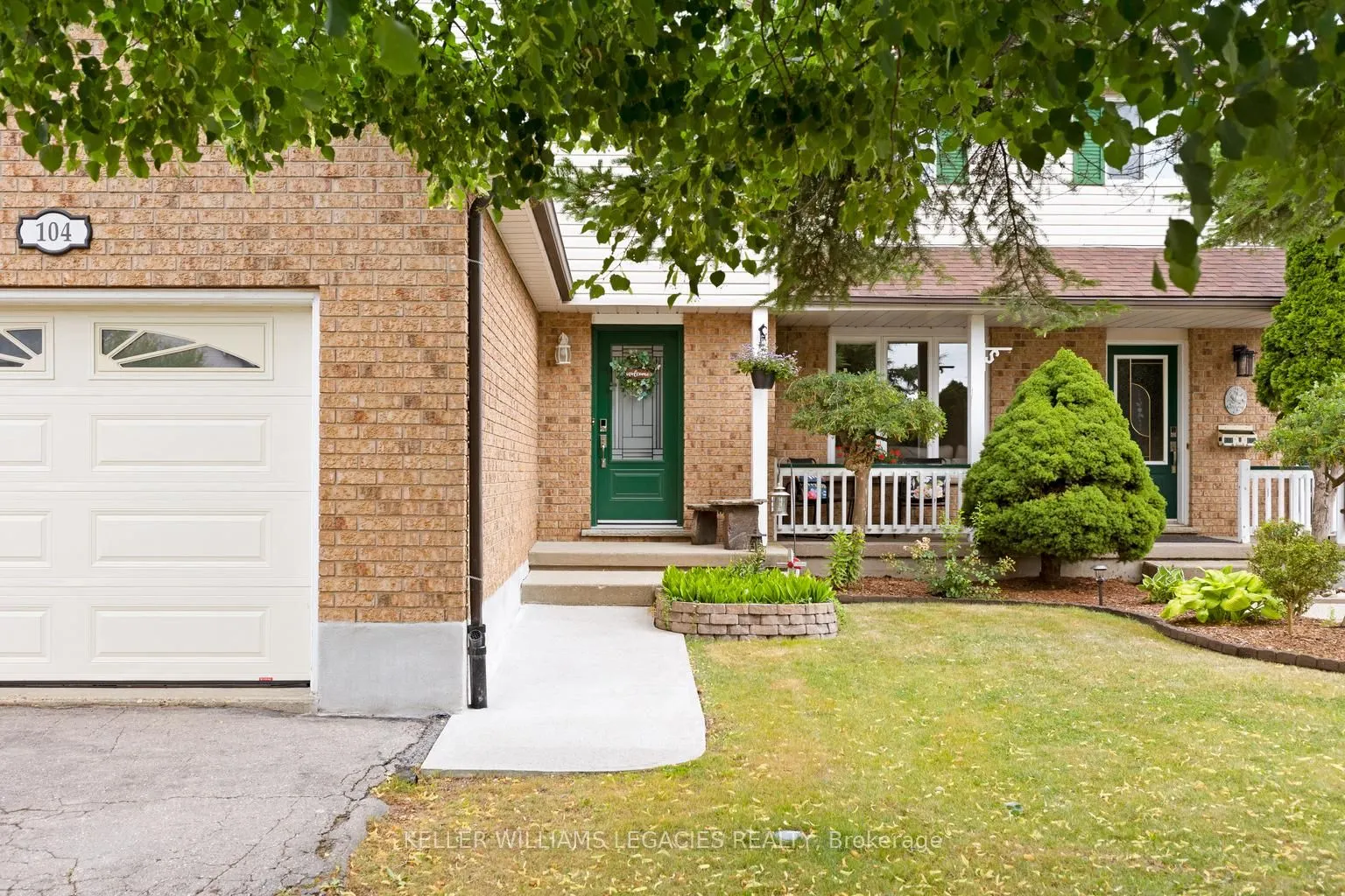 104 Dyer Court