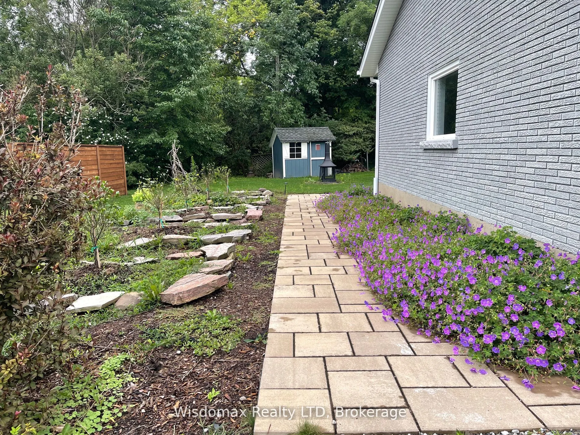 341 LAKESHORE Road