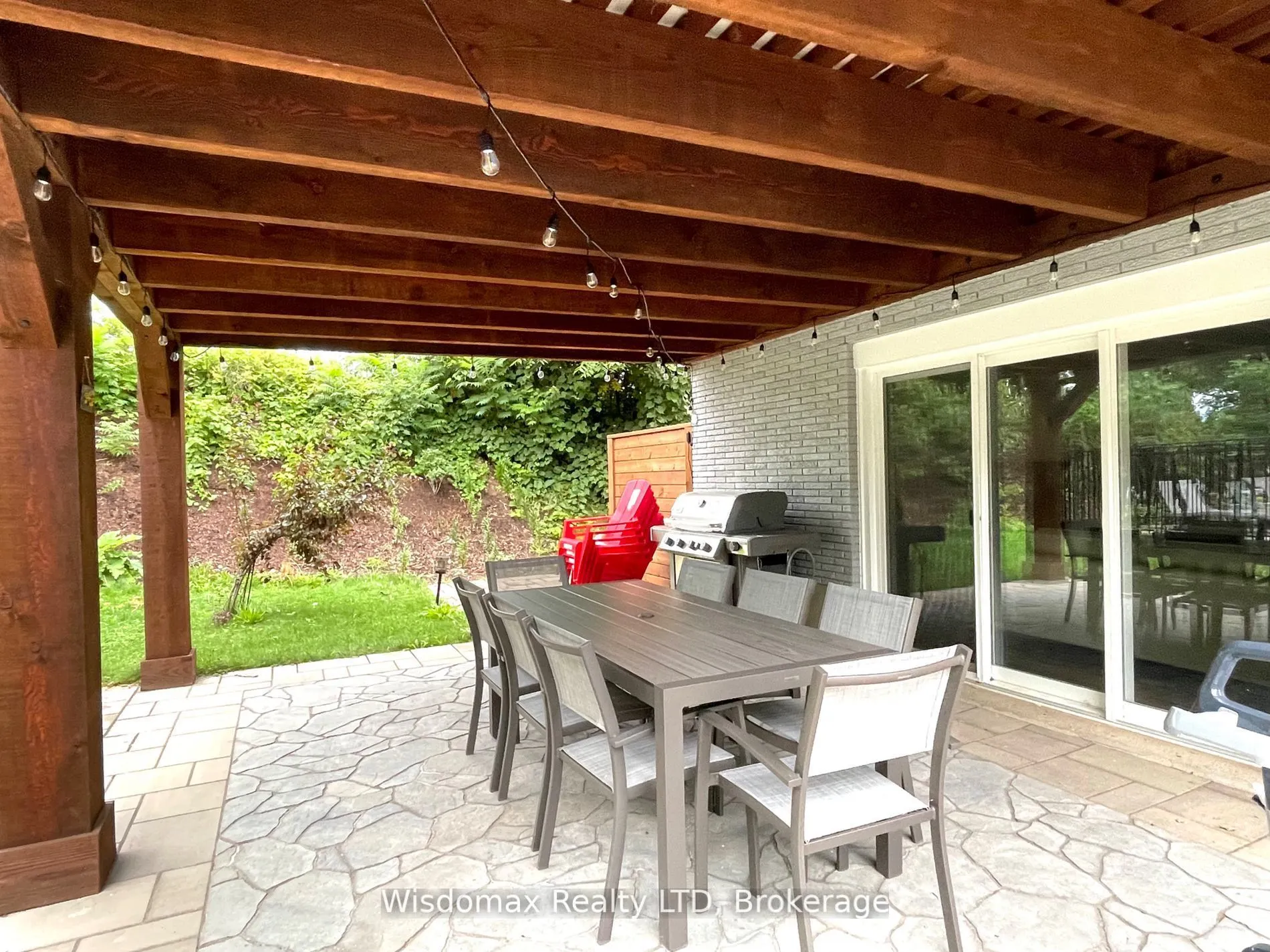 341 LAKESHORE Road