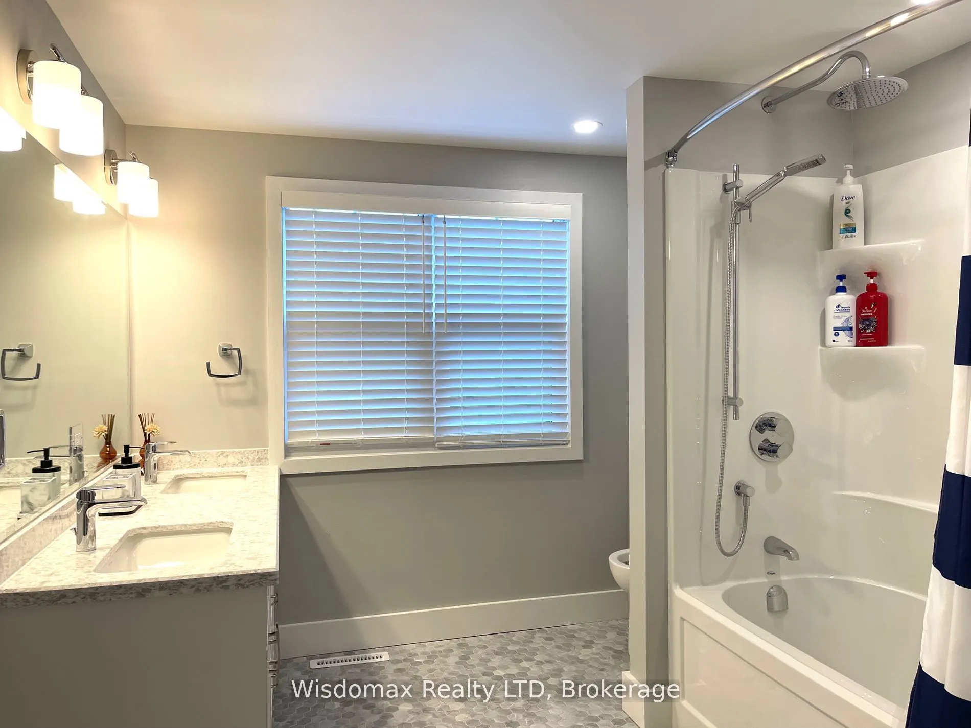 341 LAKESHORE Road