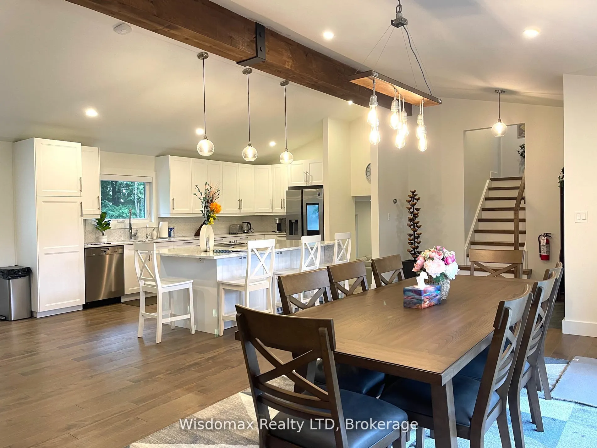 341 LAKESHORE Road
