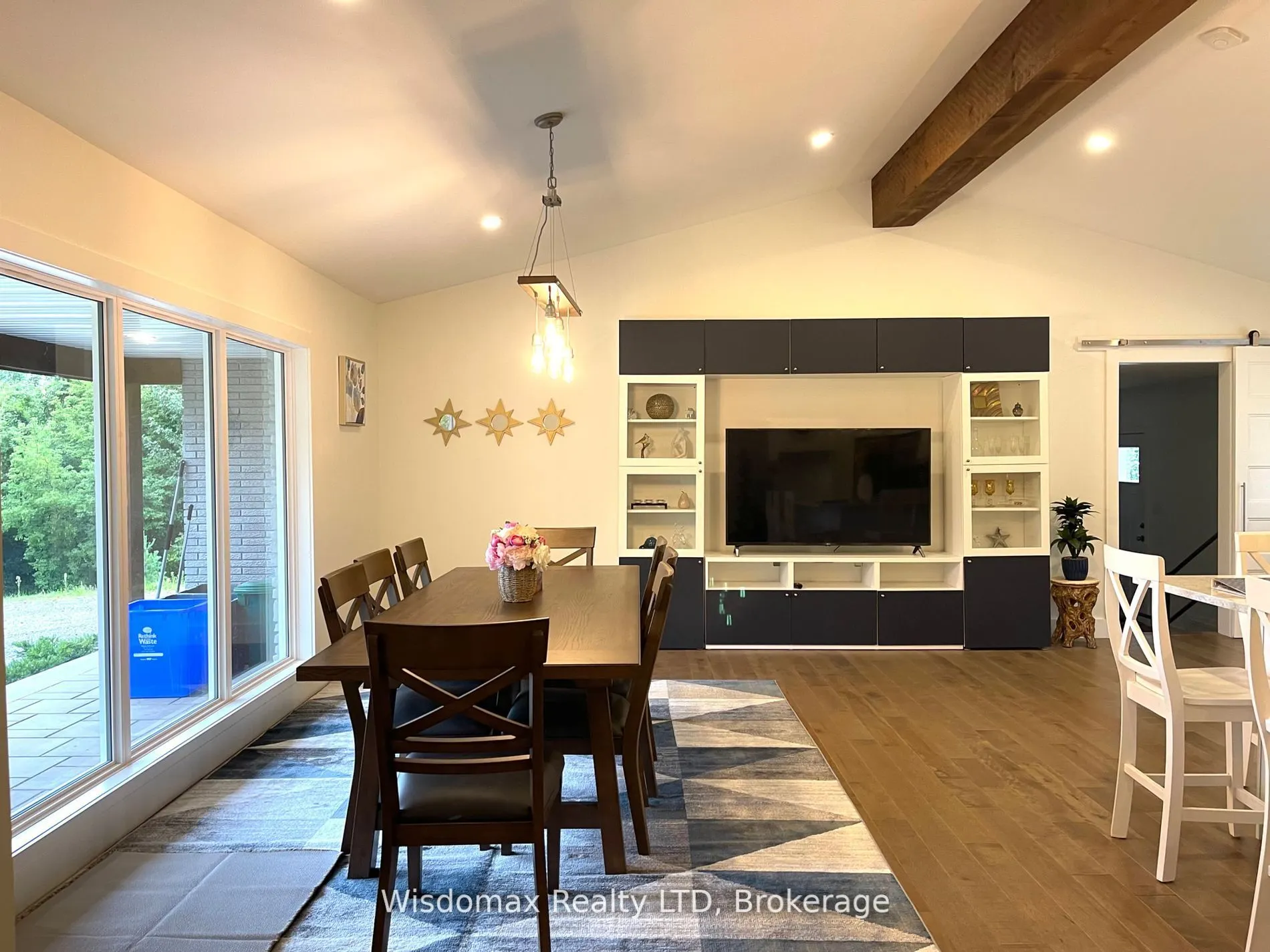 341 LAKESHORE Road