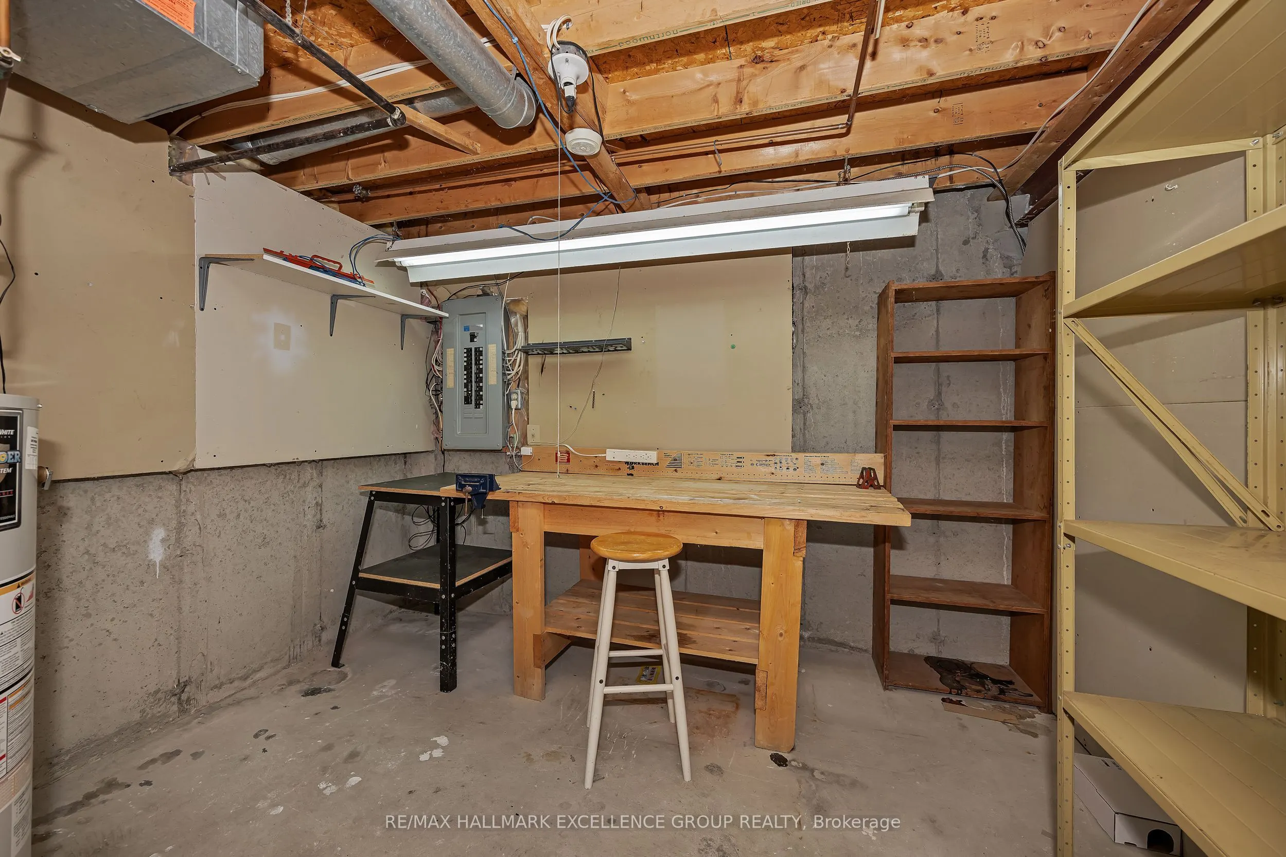 102F Valley Stream Drive, #12