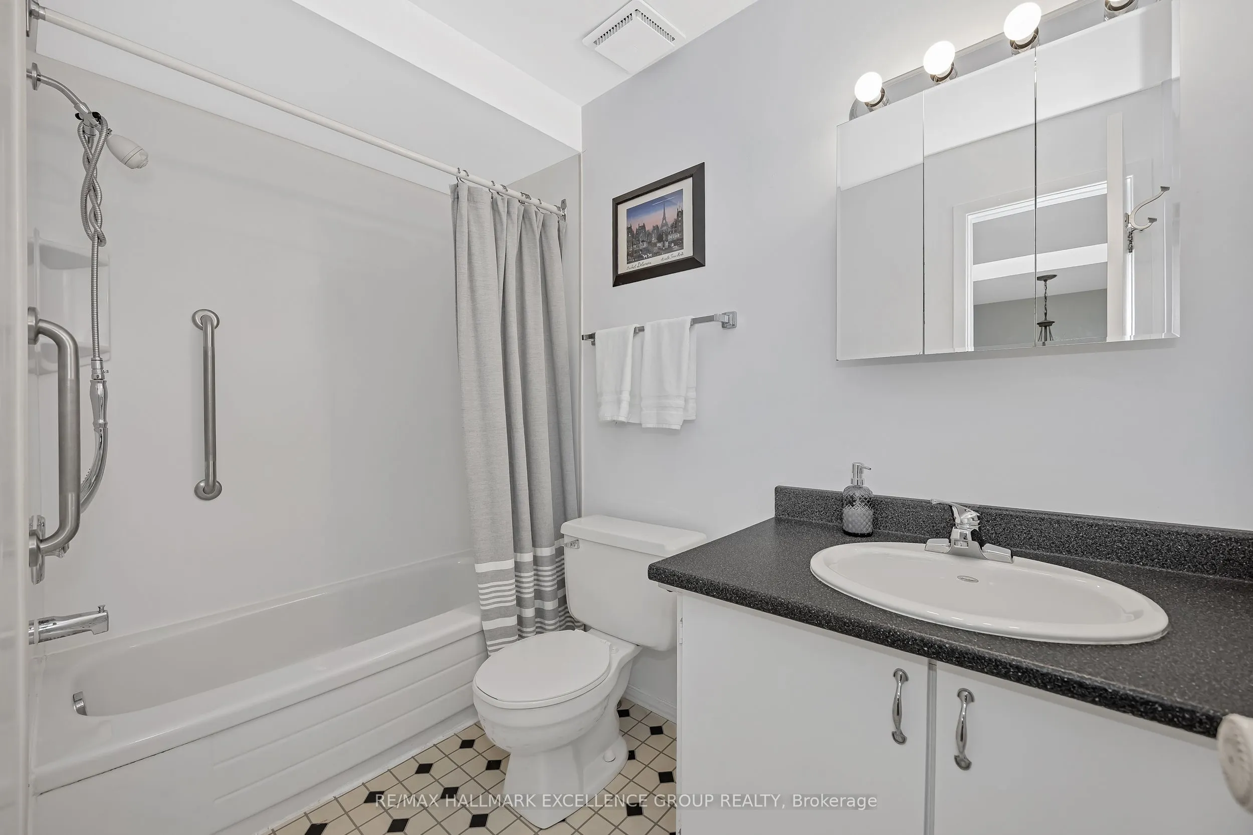 102F Valley Stream Drive, #12