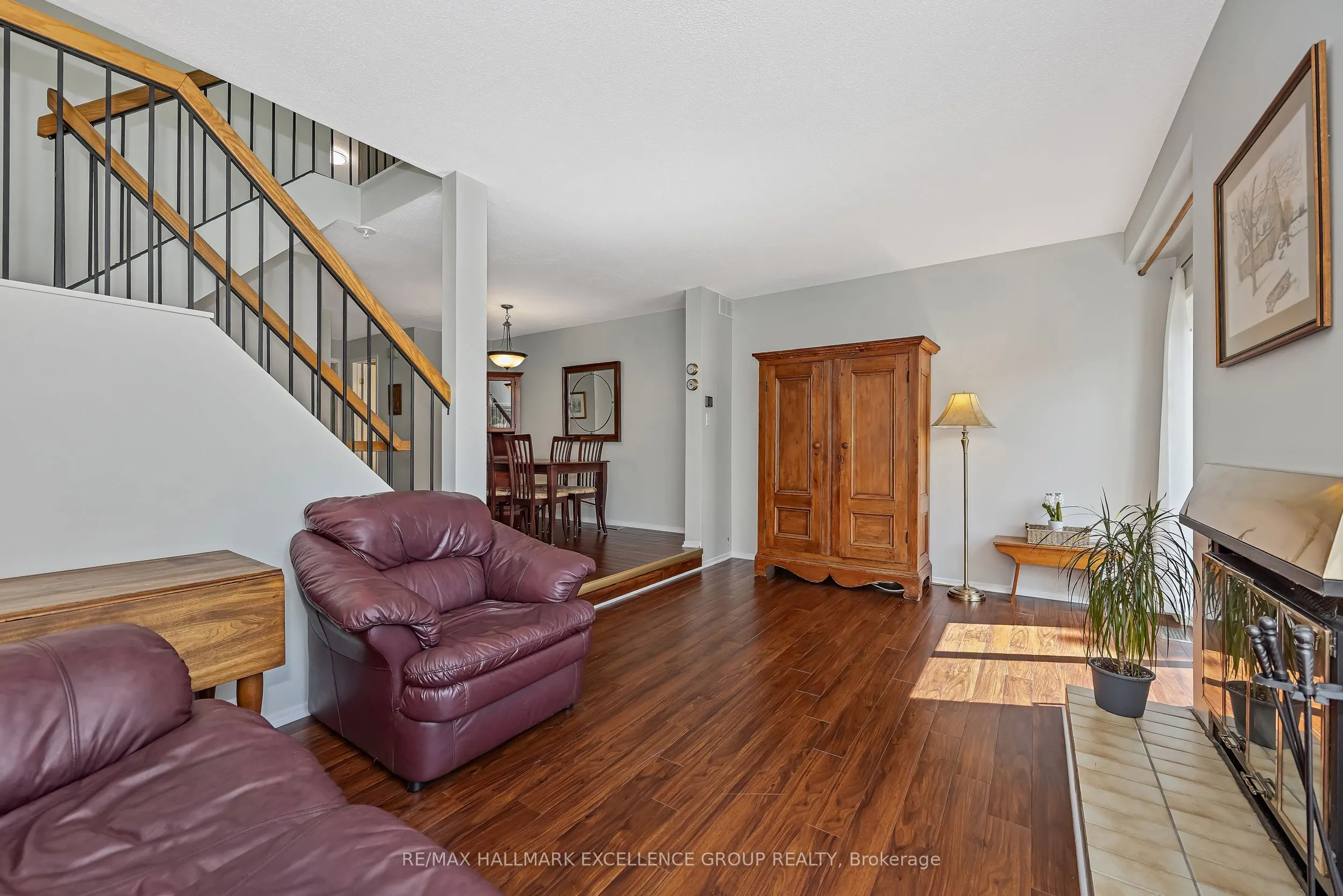 102F Valley Stream Drive, #12