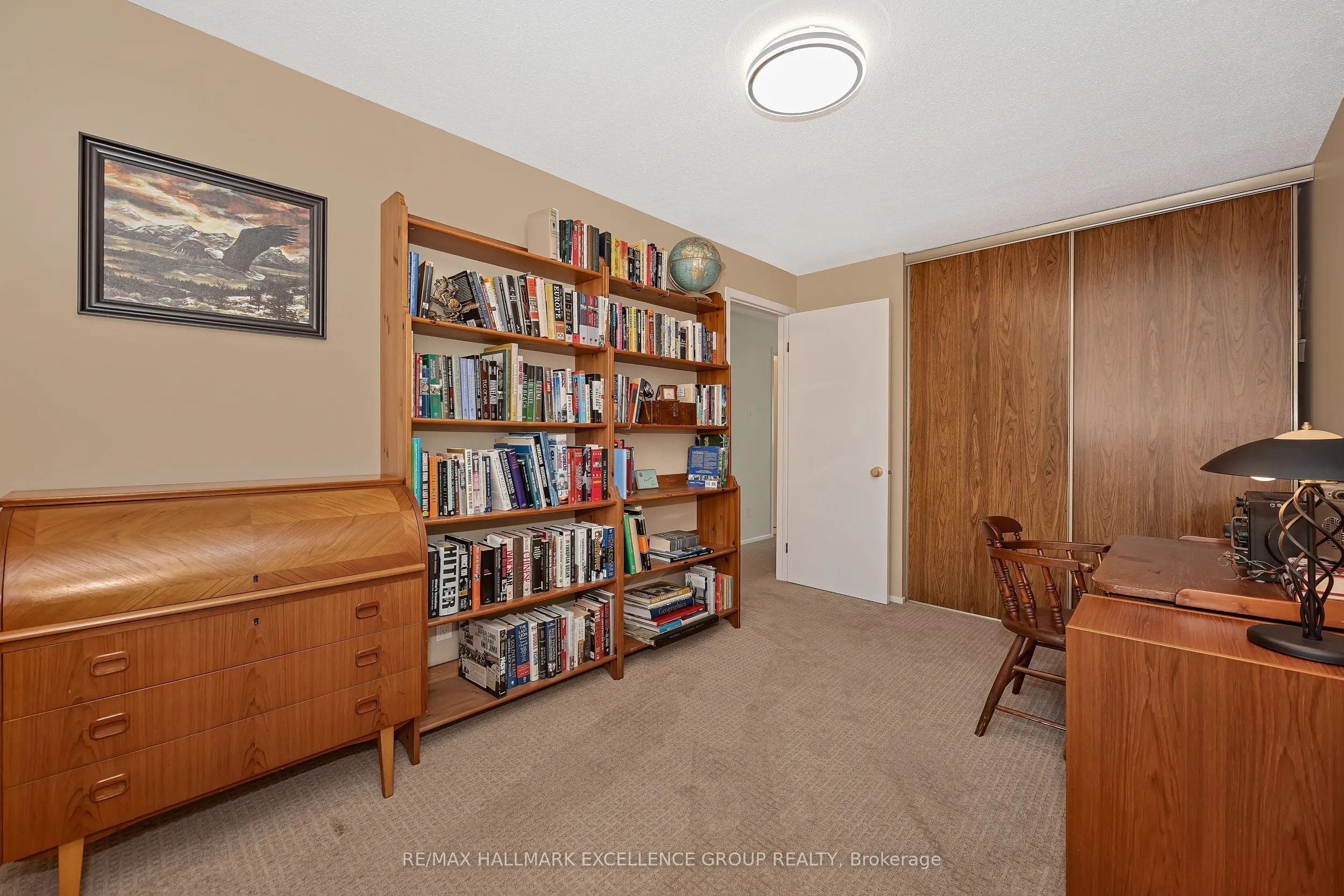 102F Valley Stream Drive, #12