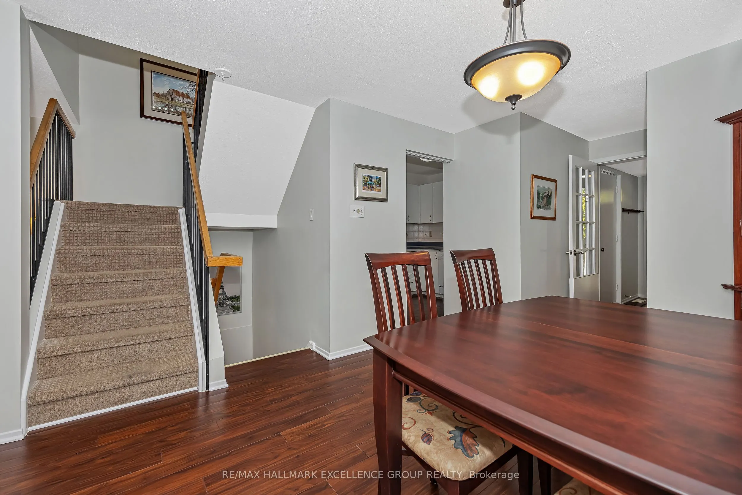 102F Valley Stream Drive, #12