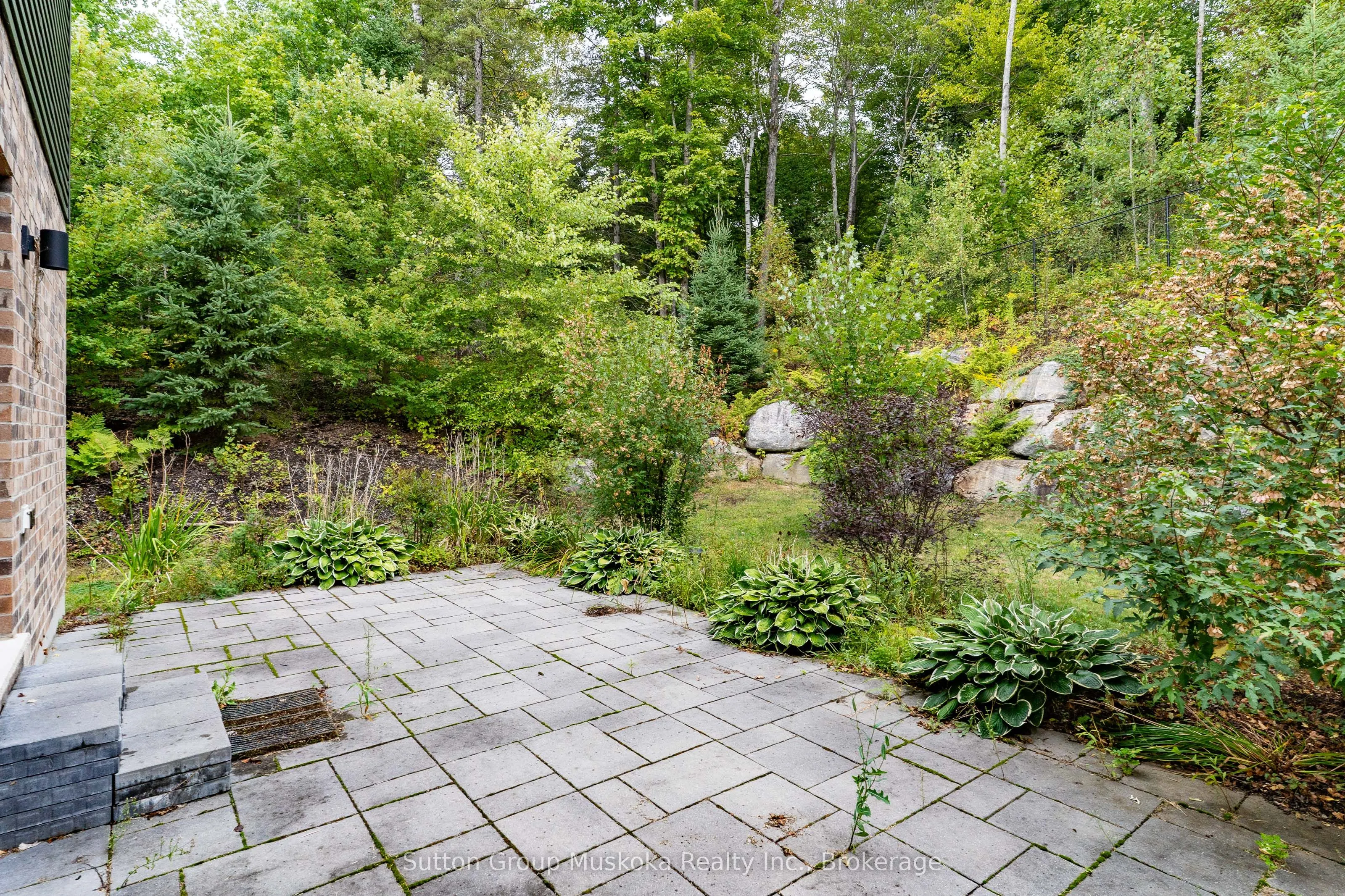22 Braeside Crescent