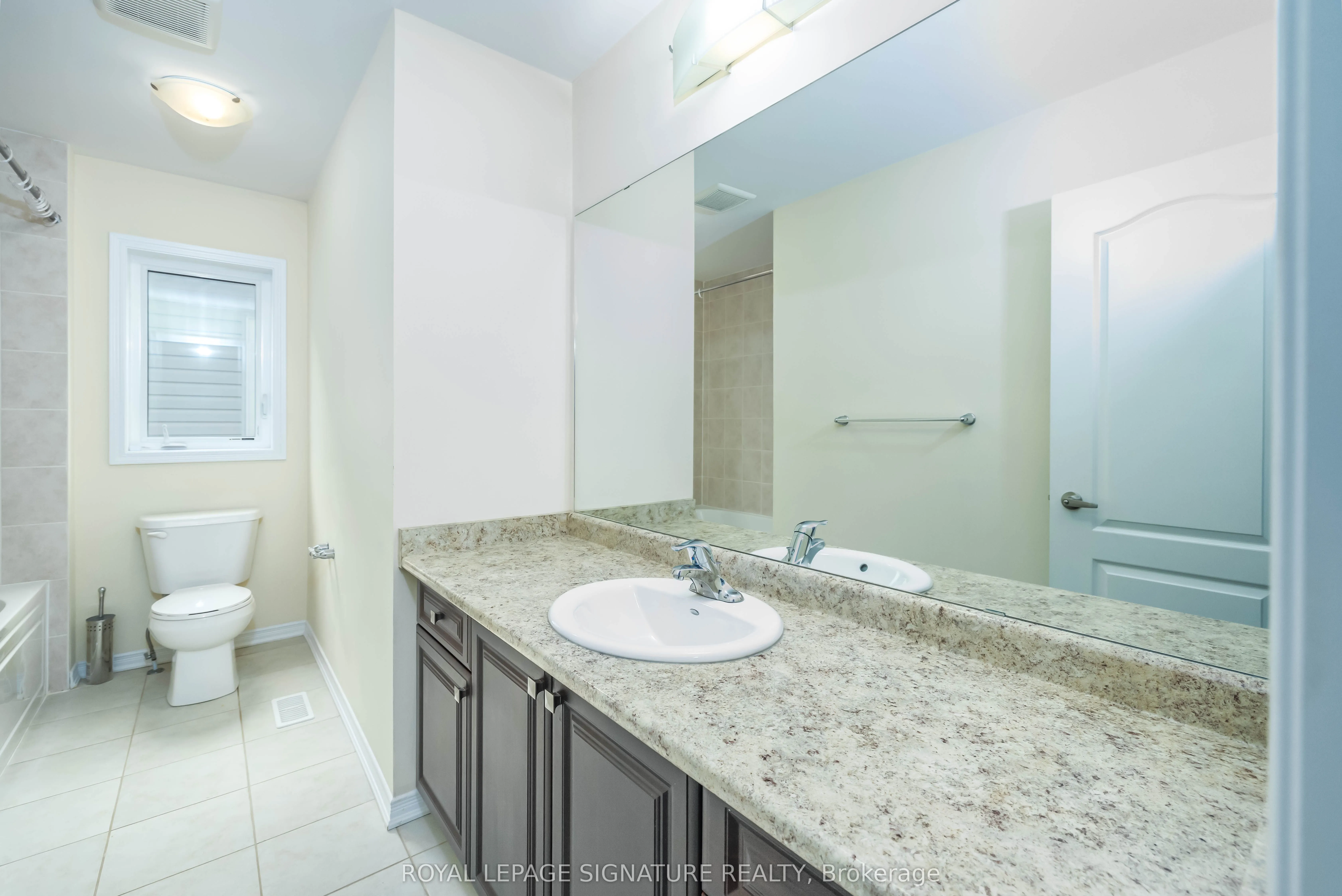 11 Fleming Crescent