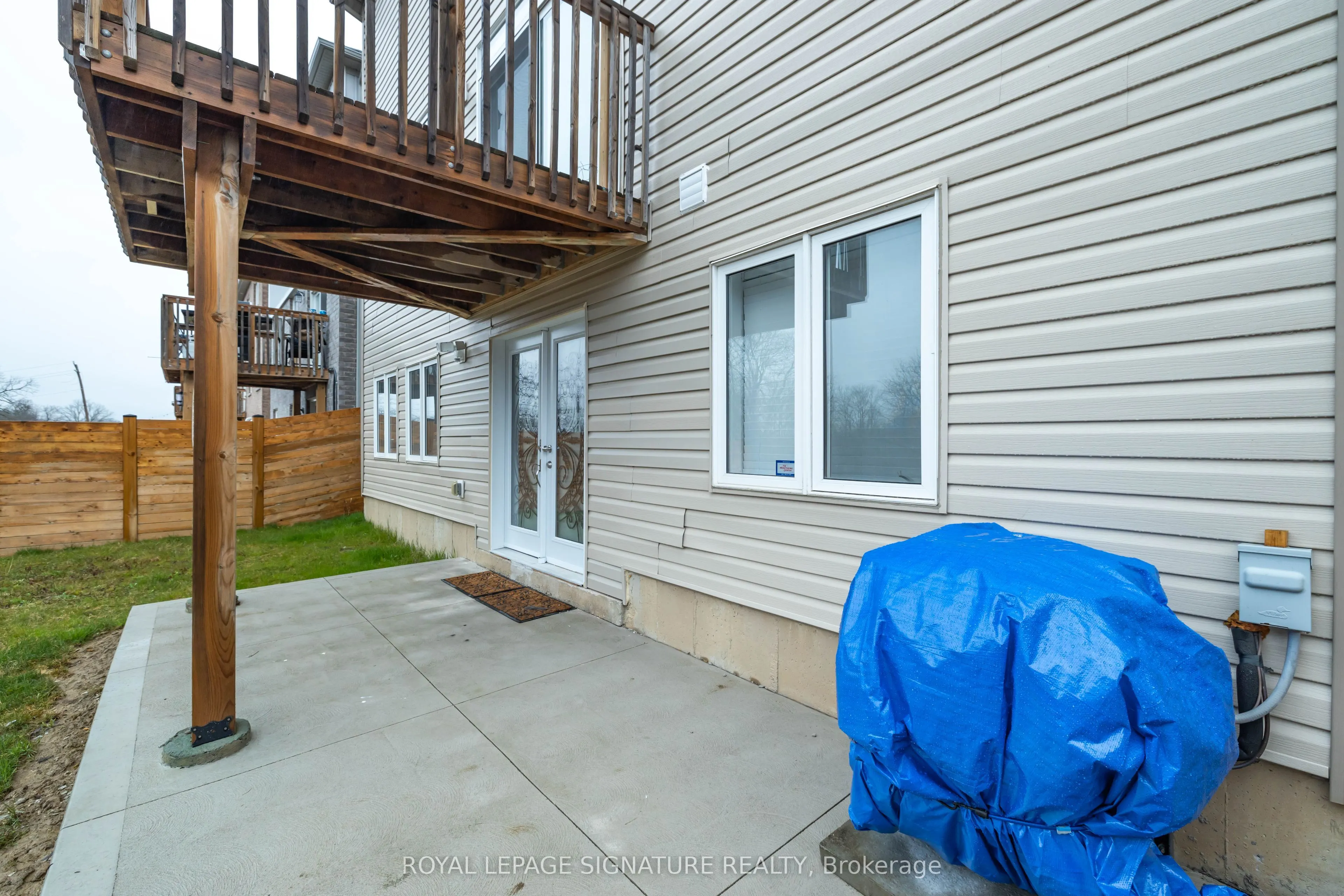 11 Fleming Crescent