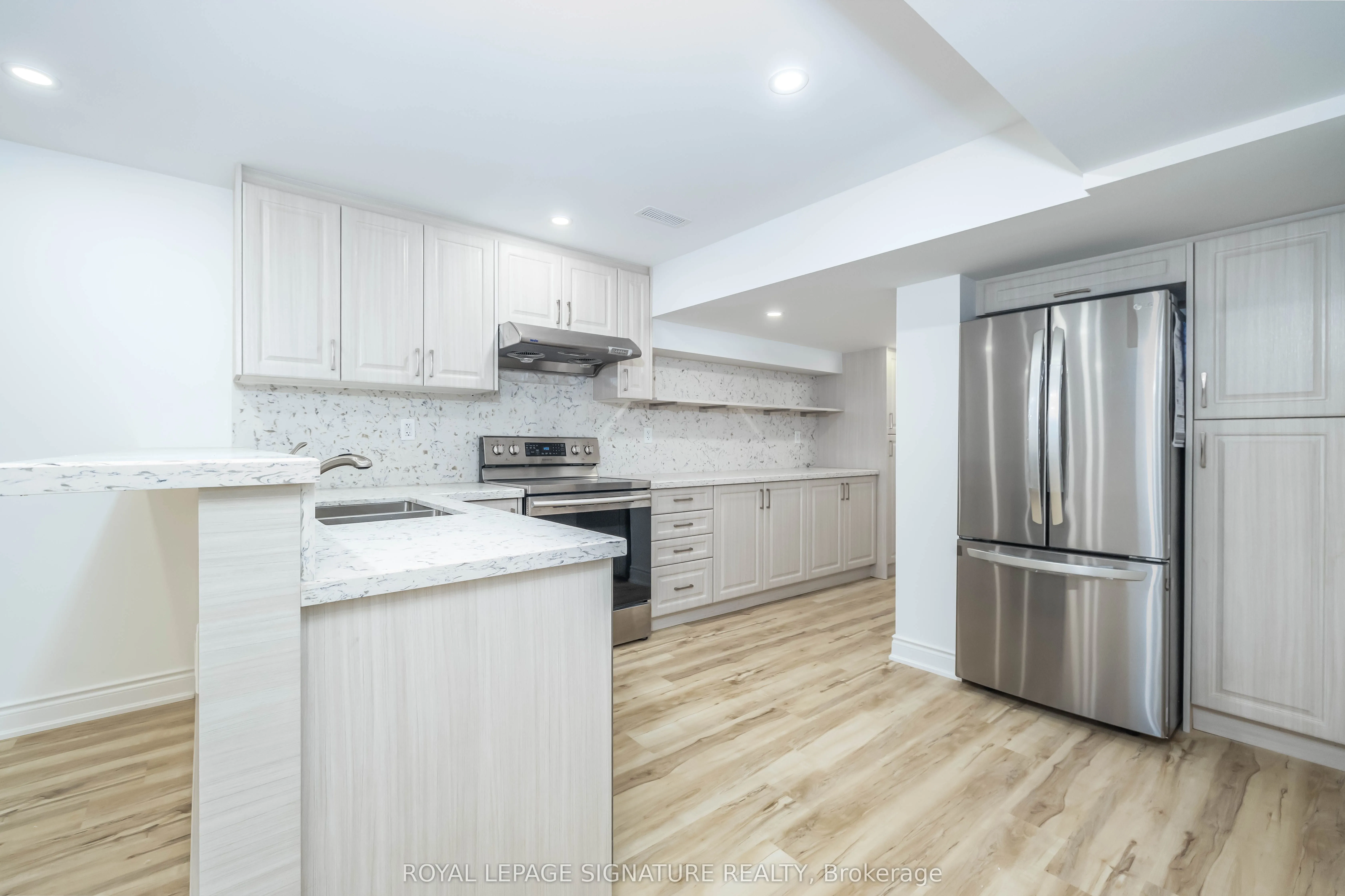 11 Fleming Crescent