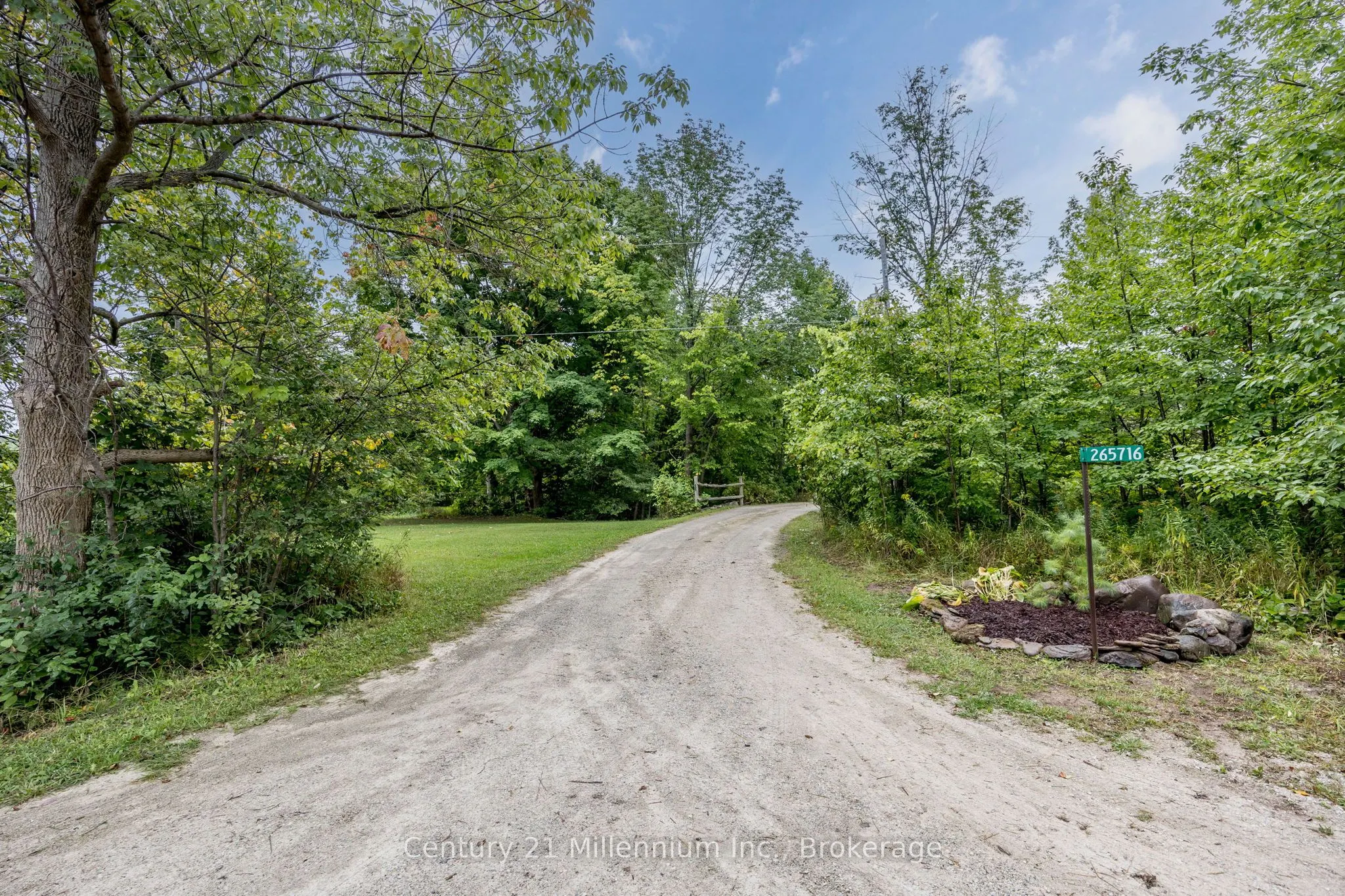 265716 25th Side Road