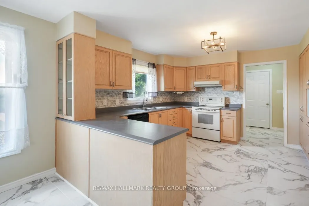 3983 Woodkilton Road