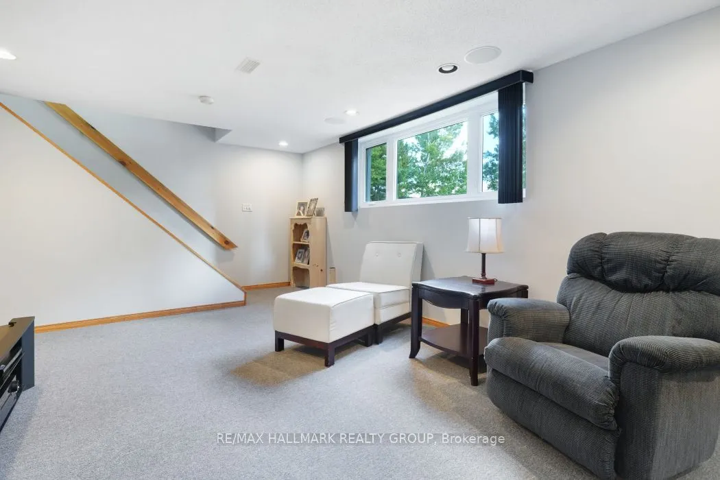 3983 Woodkilton Road