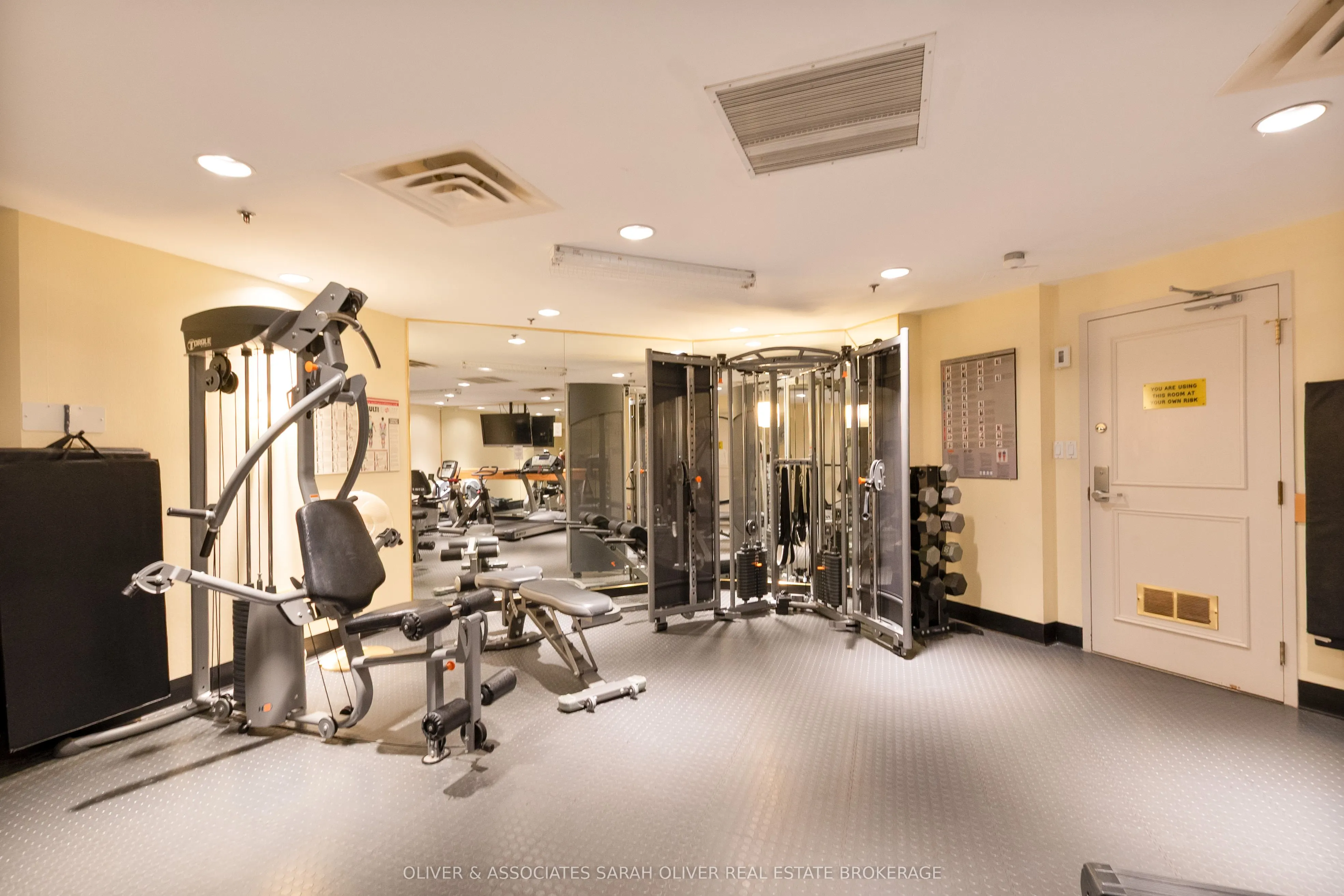 250 Sydenham Street, #210