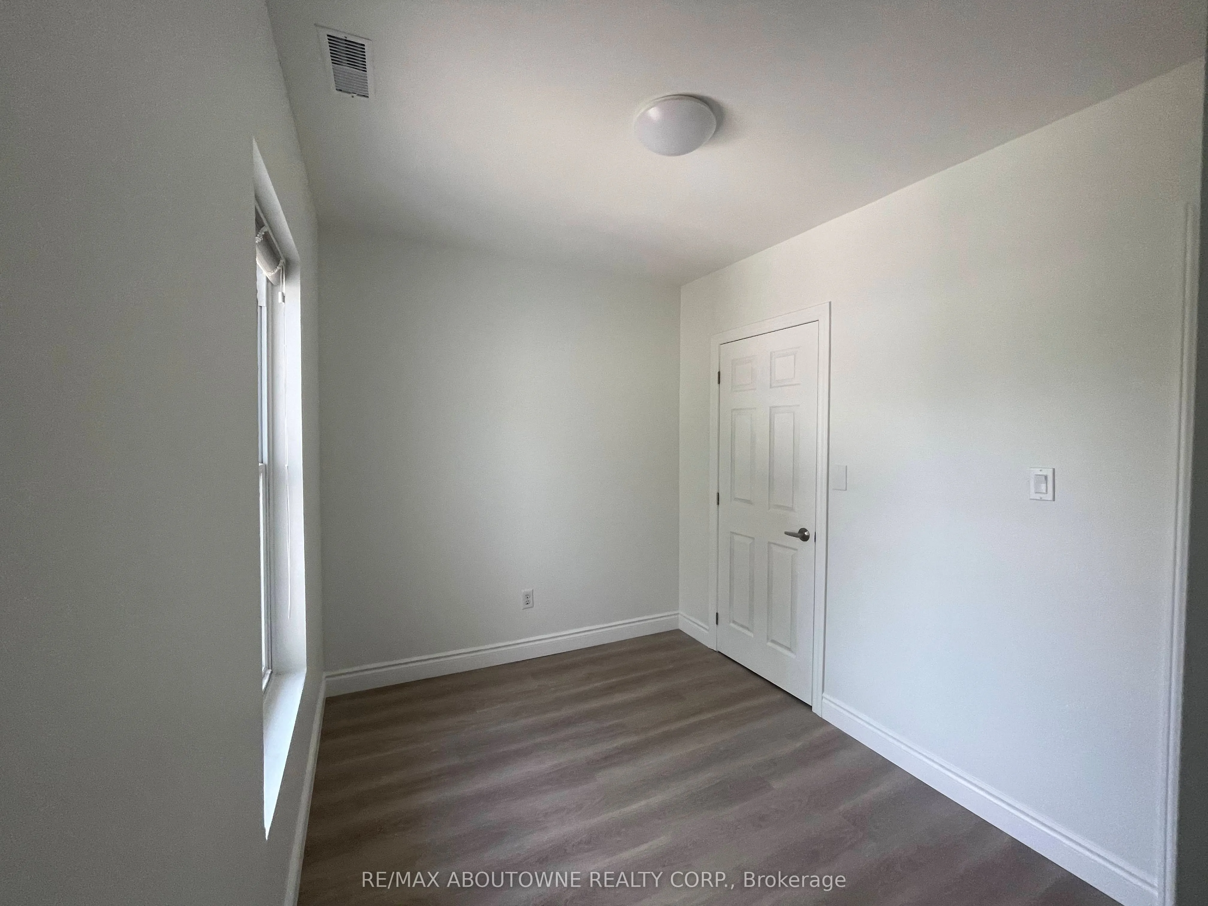 49 Fairleigh Avenue S, #2