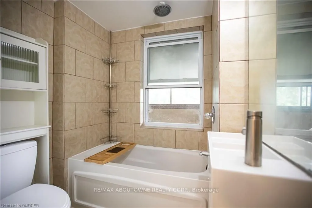 49 Fairleigh Avenue S, #2