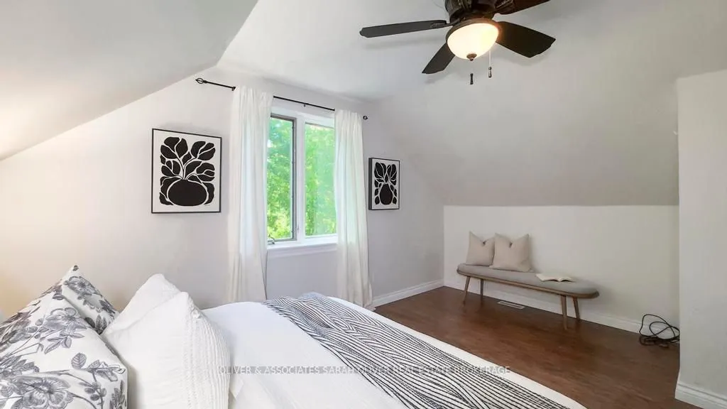 2487 Oxford Street W