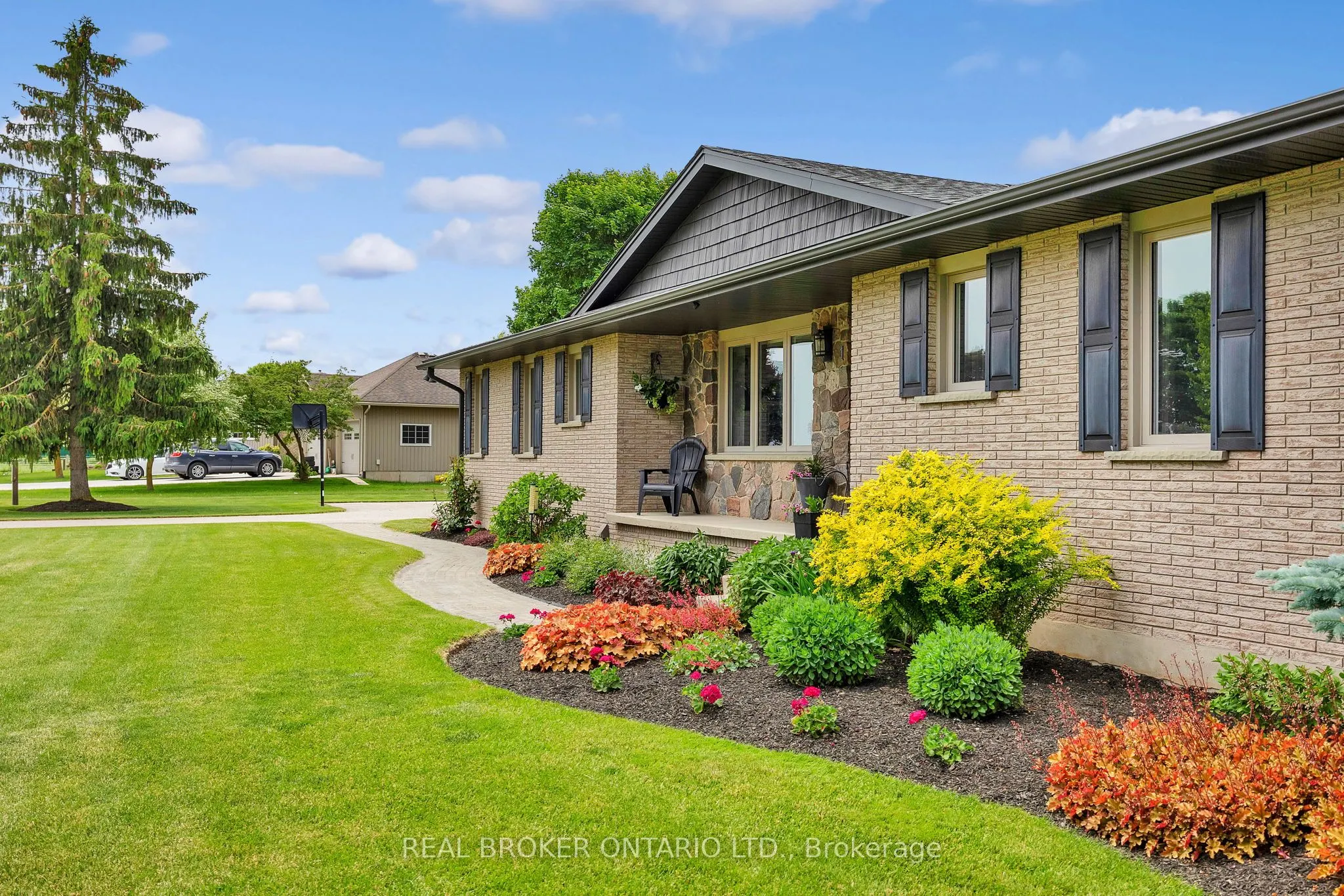 1 Shantz Place
