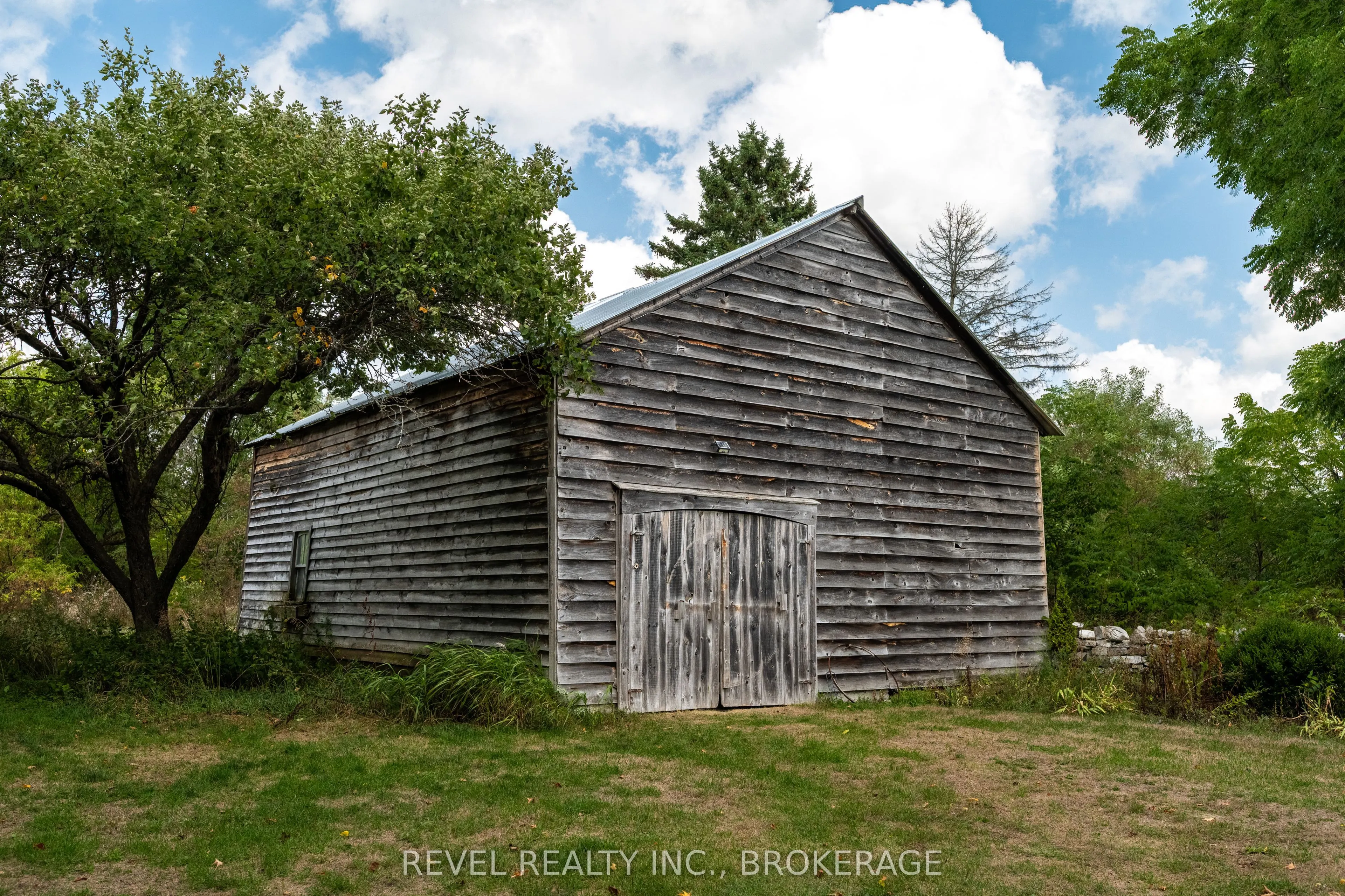 4247 Henderson Road