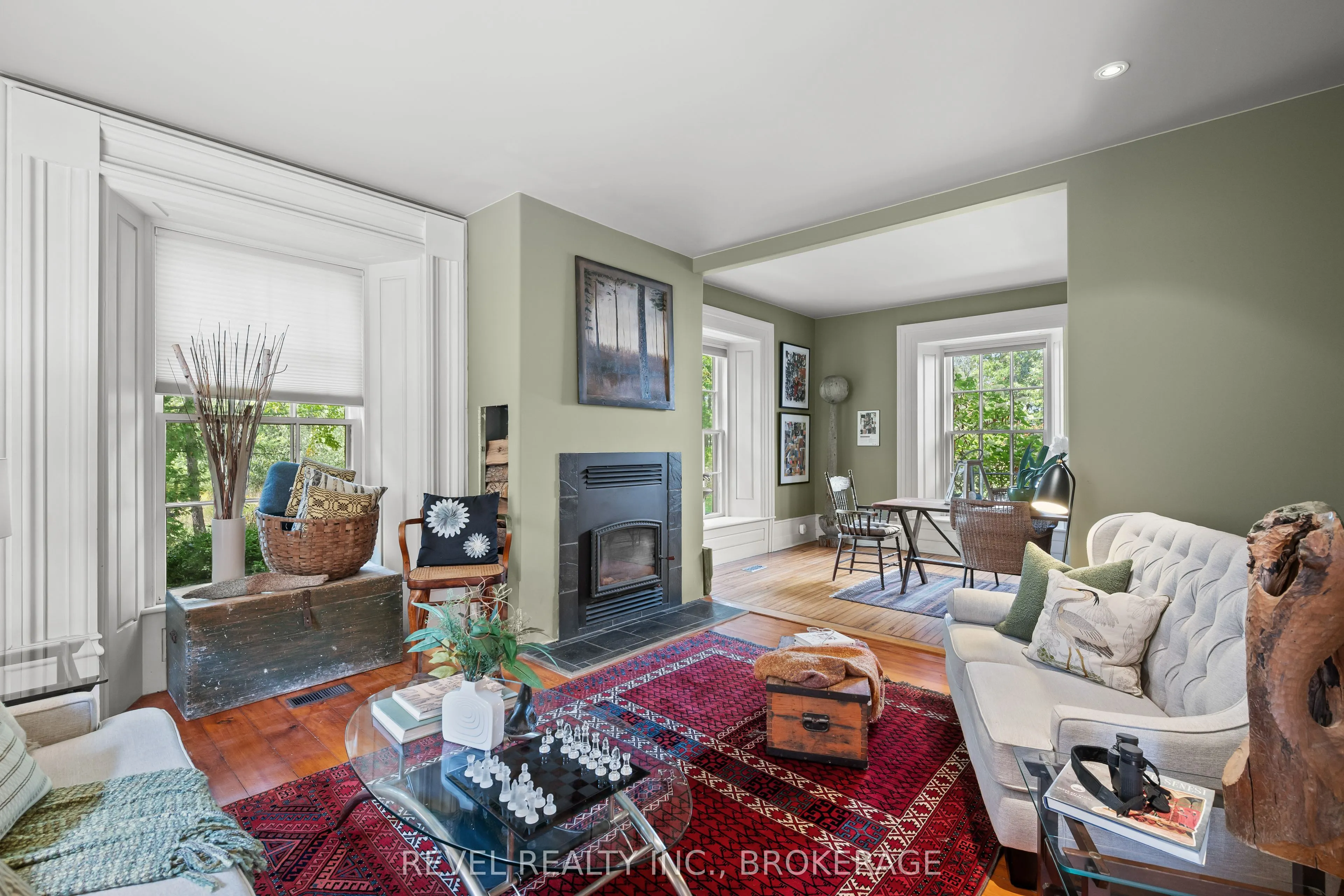 4247 Henderson Road