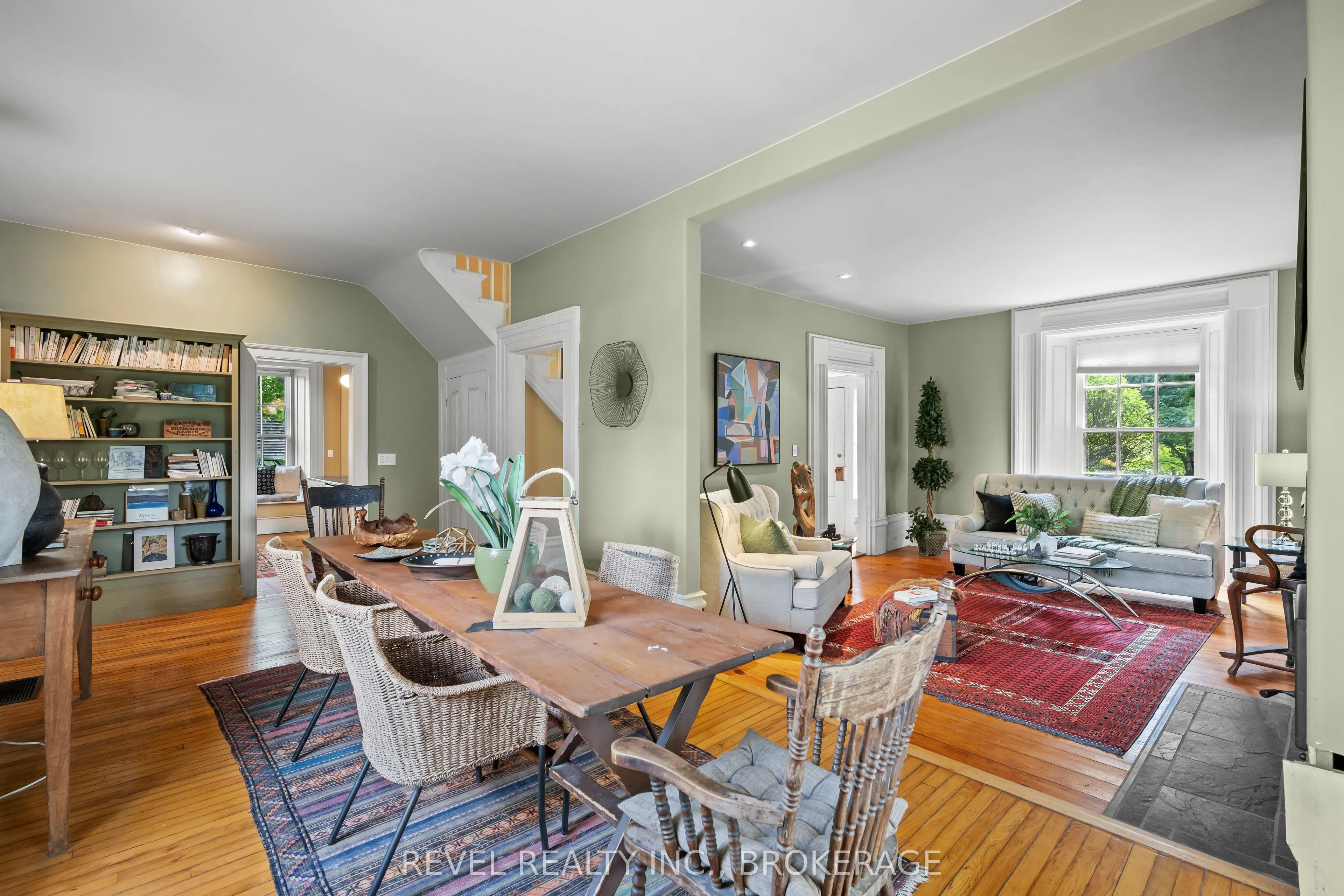 4247 Henderson Road