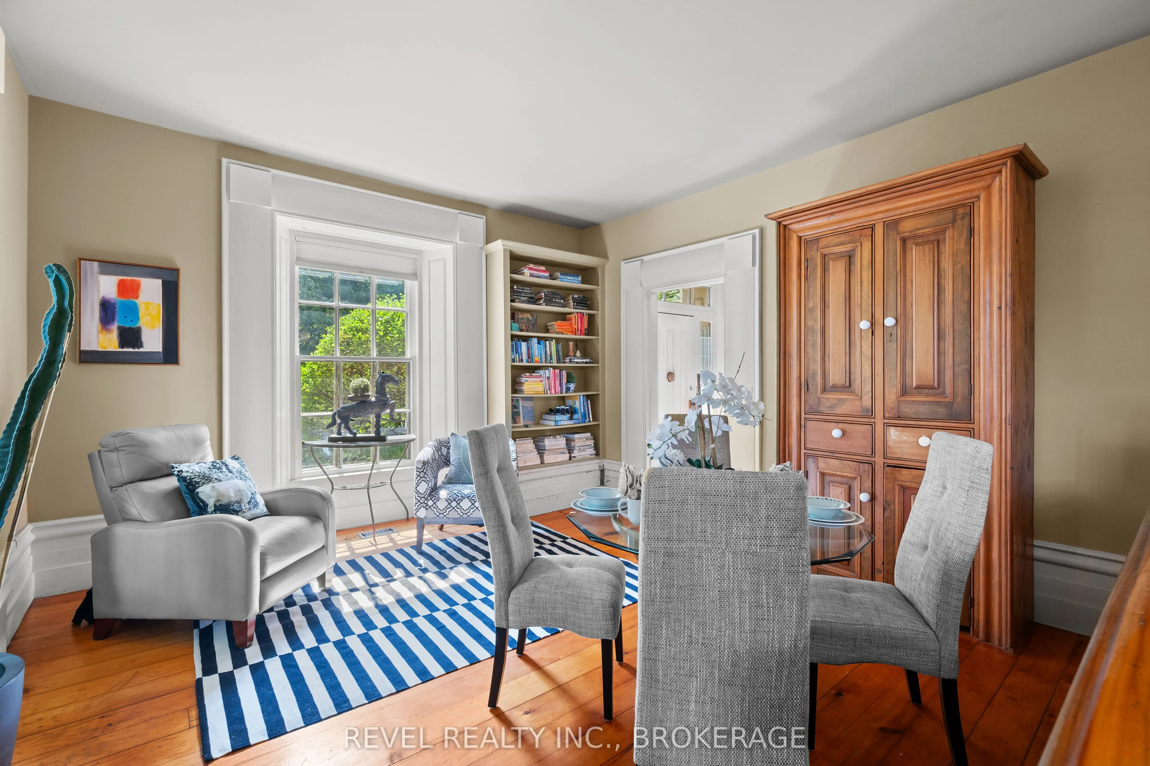 4247 Henderson Road