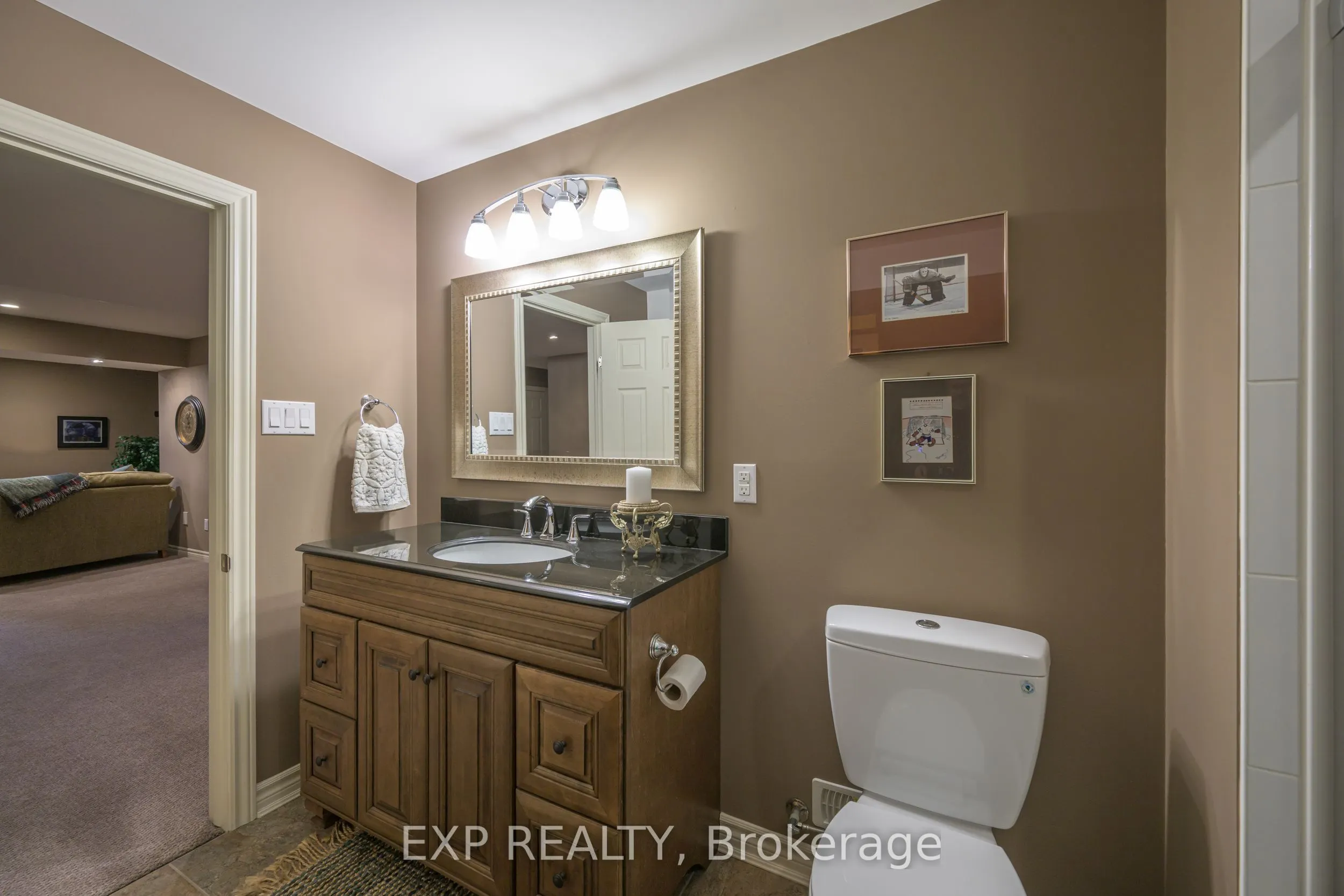 22 Glenridge Crescent