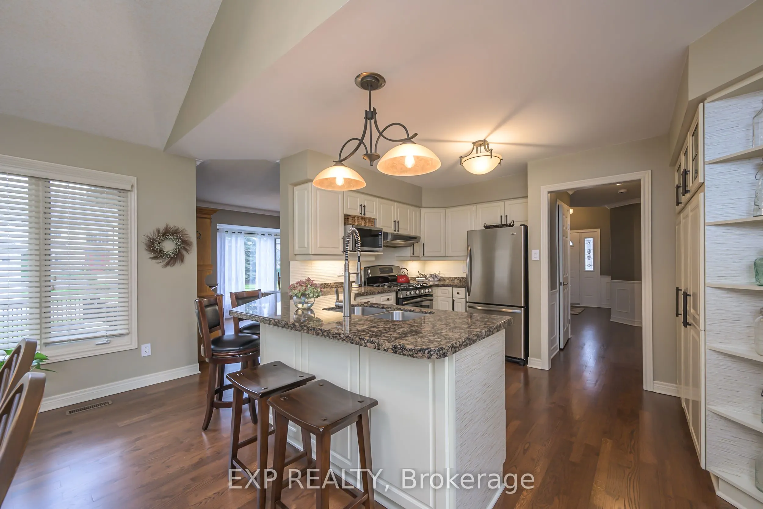 22 Glenridge Crescent