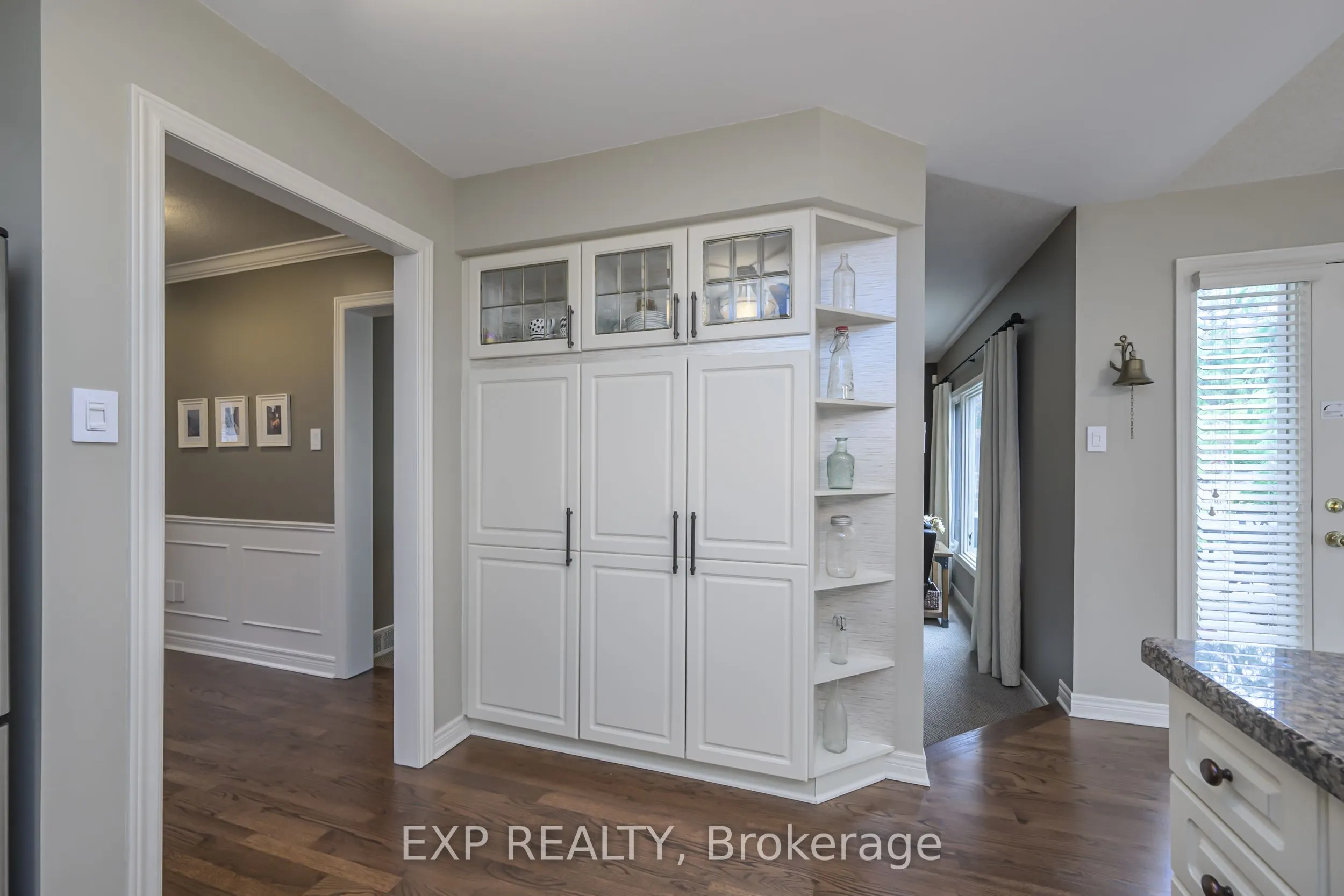 22 Glenridge Crescent