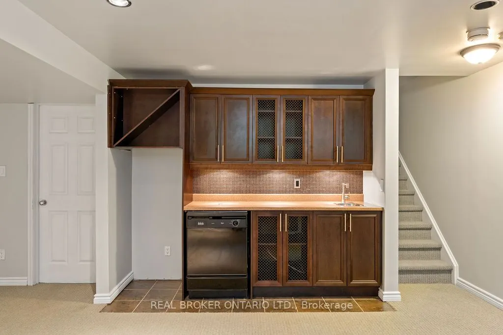2 Sherring Crescent