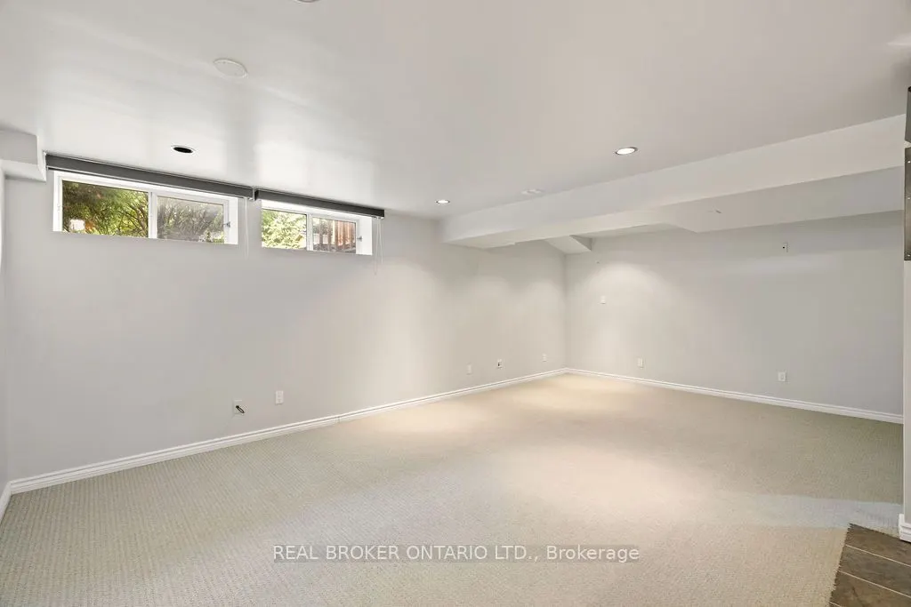 2 Sherring Crescent