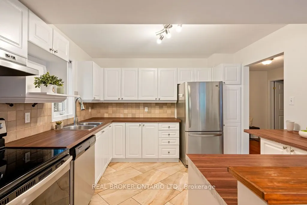 2 Sherring Crescent