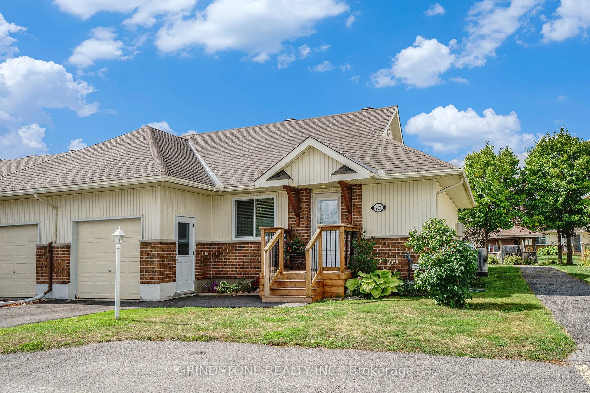 202 Oak Leaf Private, #0