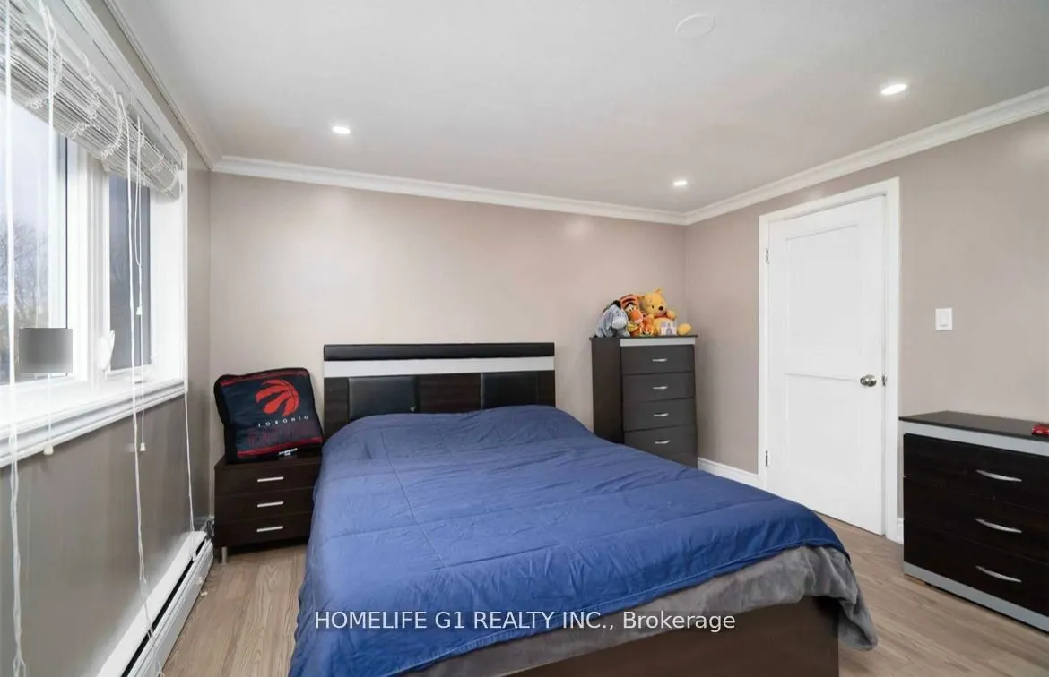 10 Douglas Place