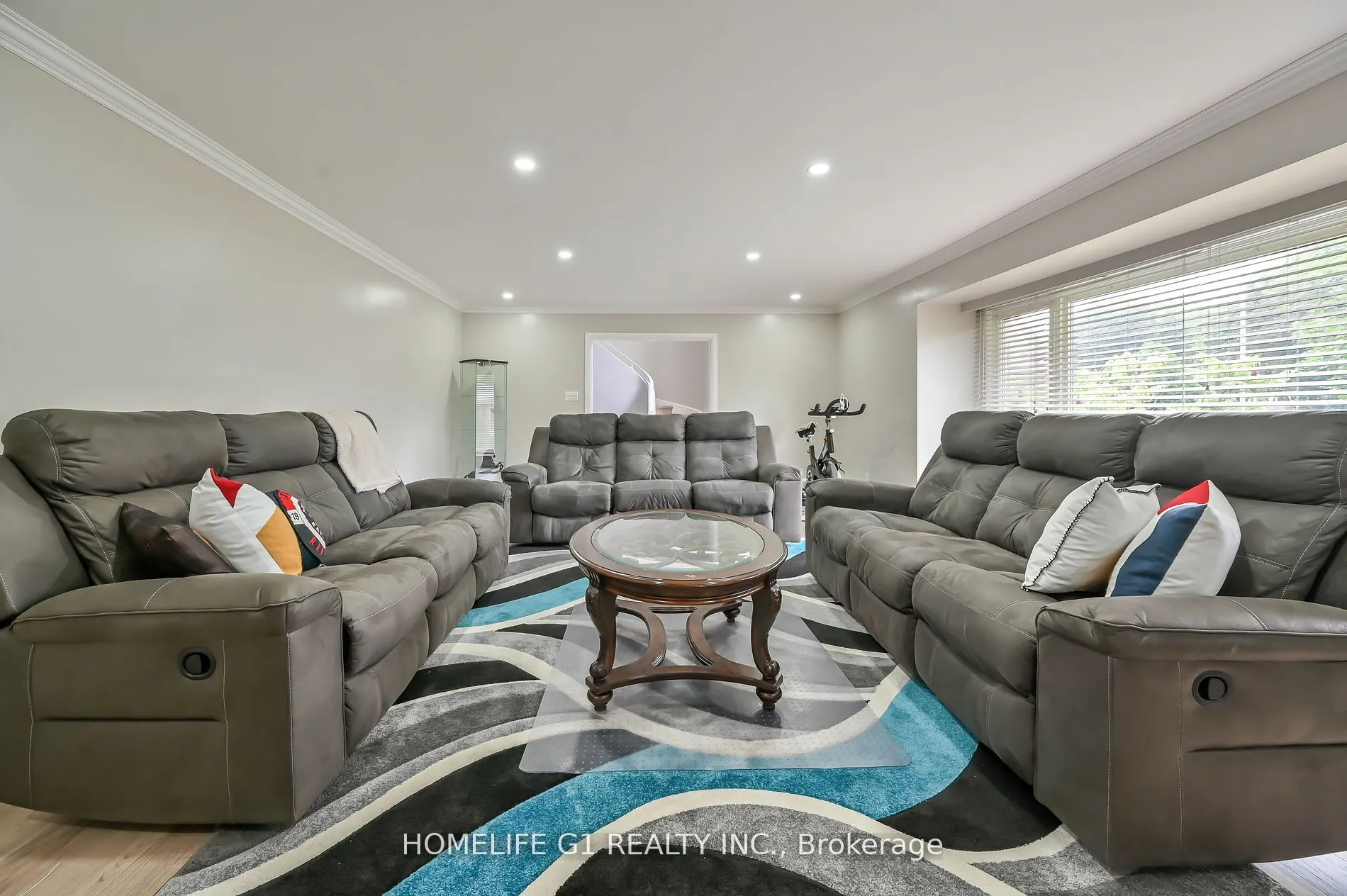 10 Douglas Place