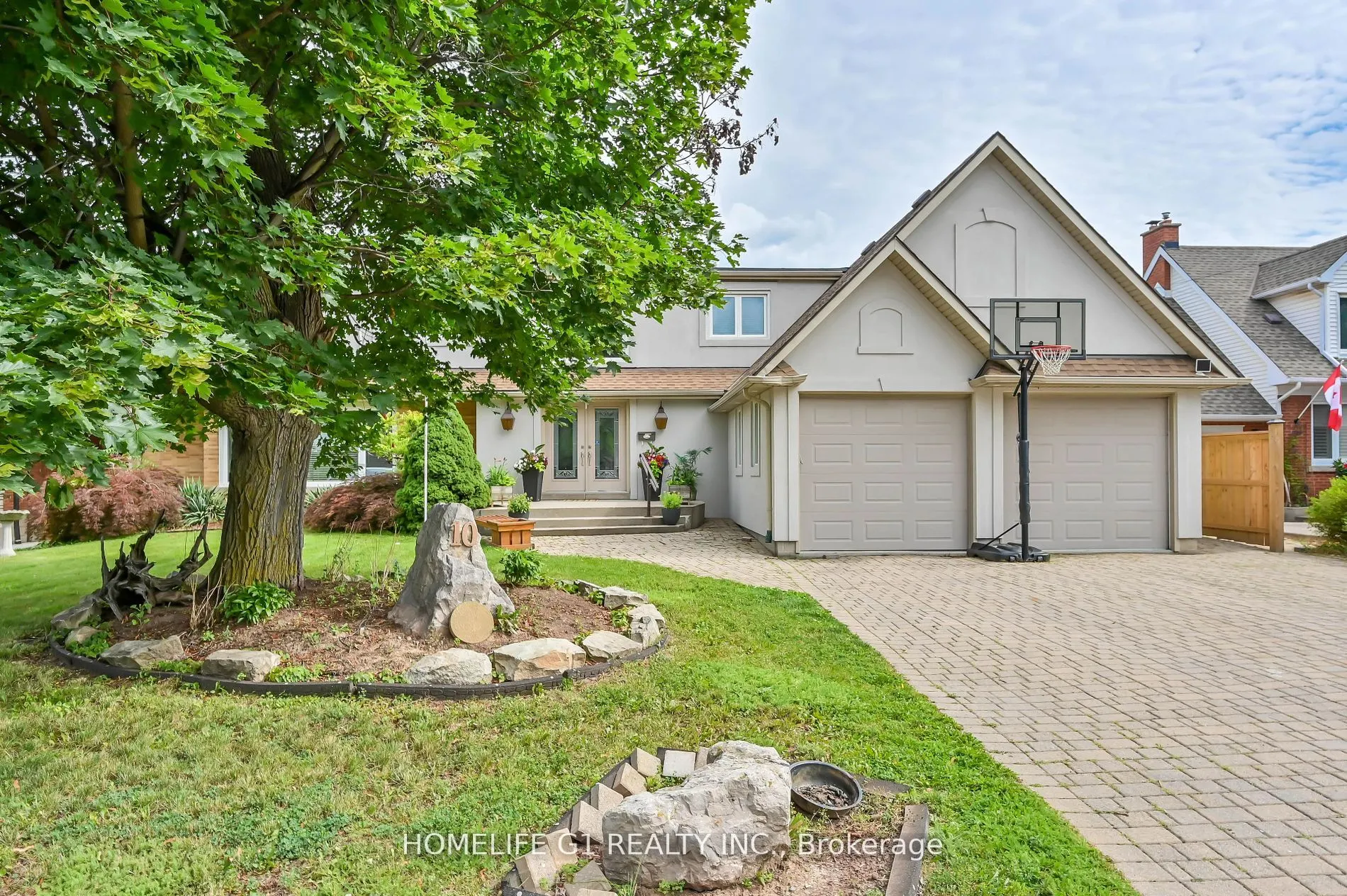 10 Douglas Place