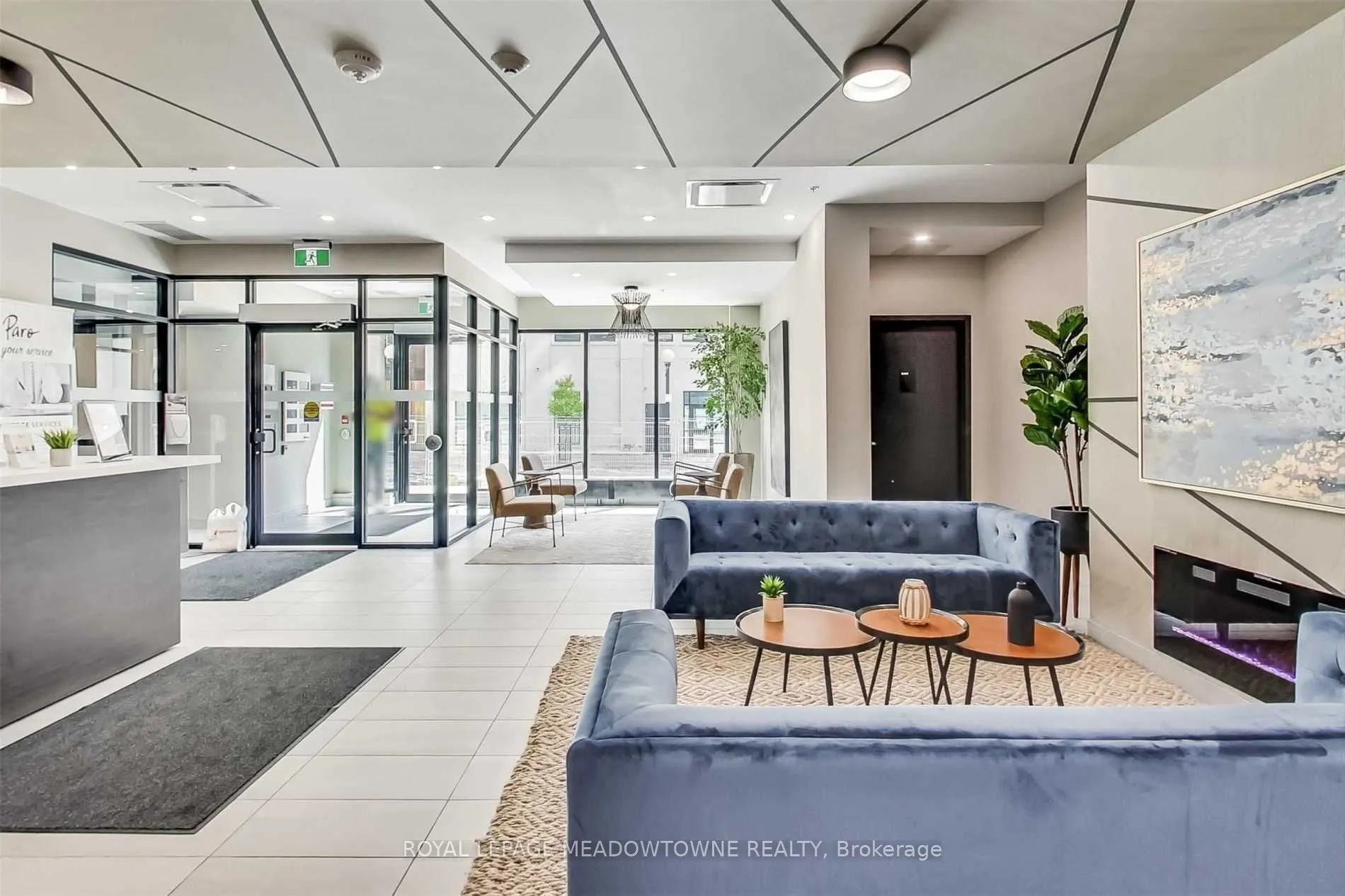 60 Charles Street W, #1206