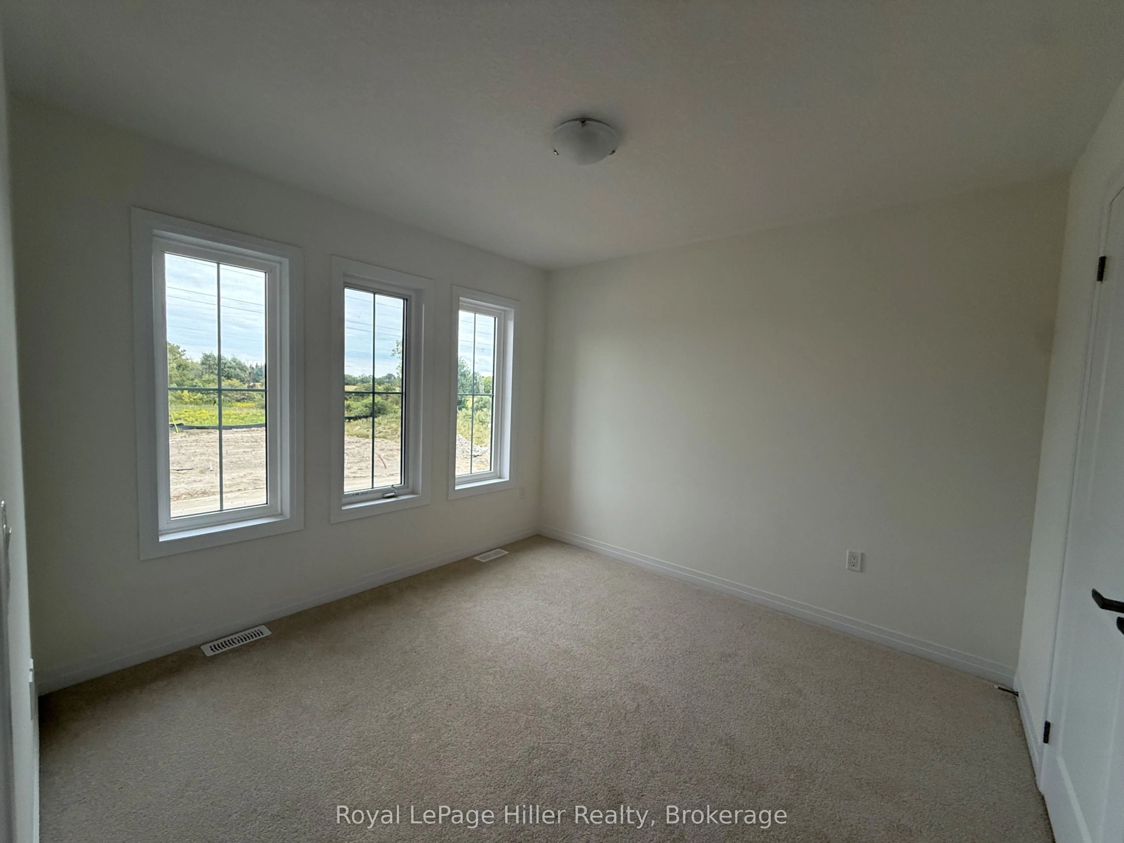 4 Poett Avenue