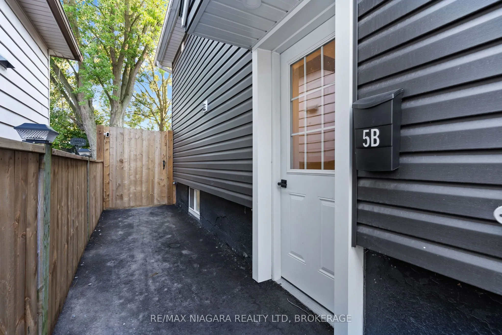 5 Cady Street