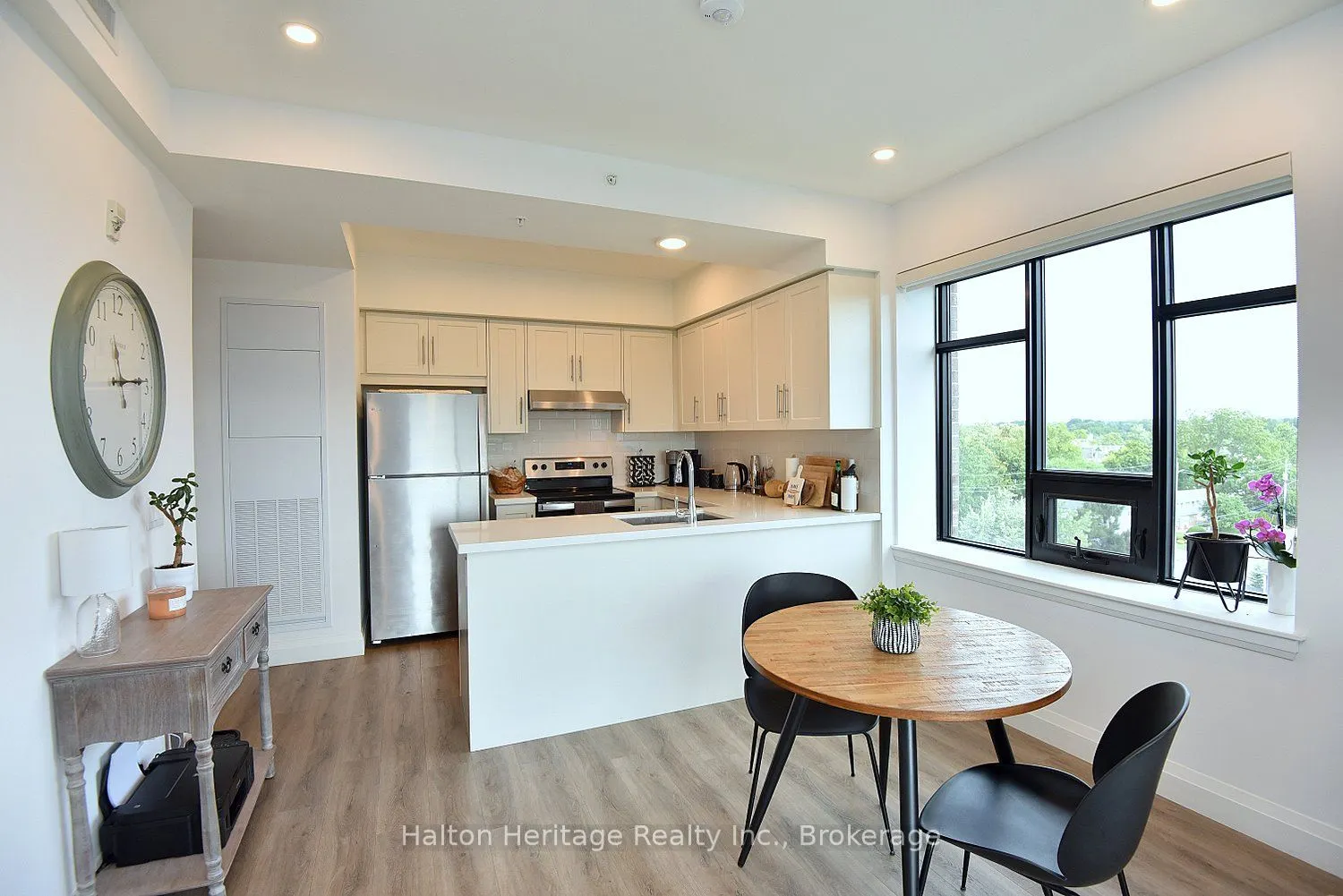 30 Hamilton Street S, #510
