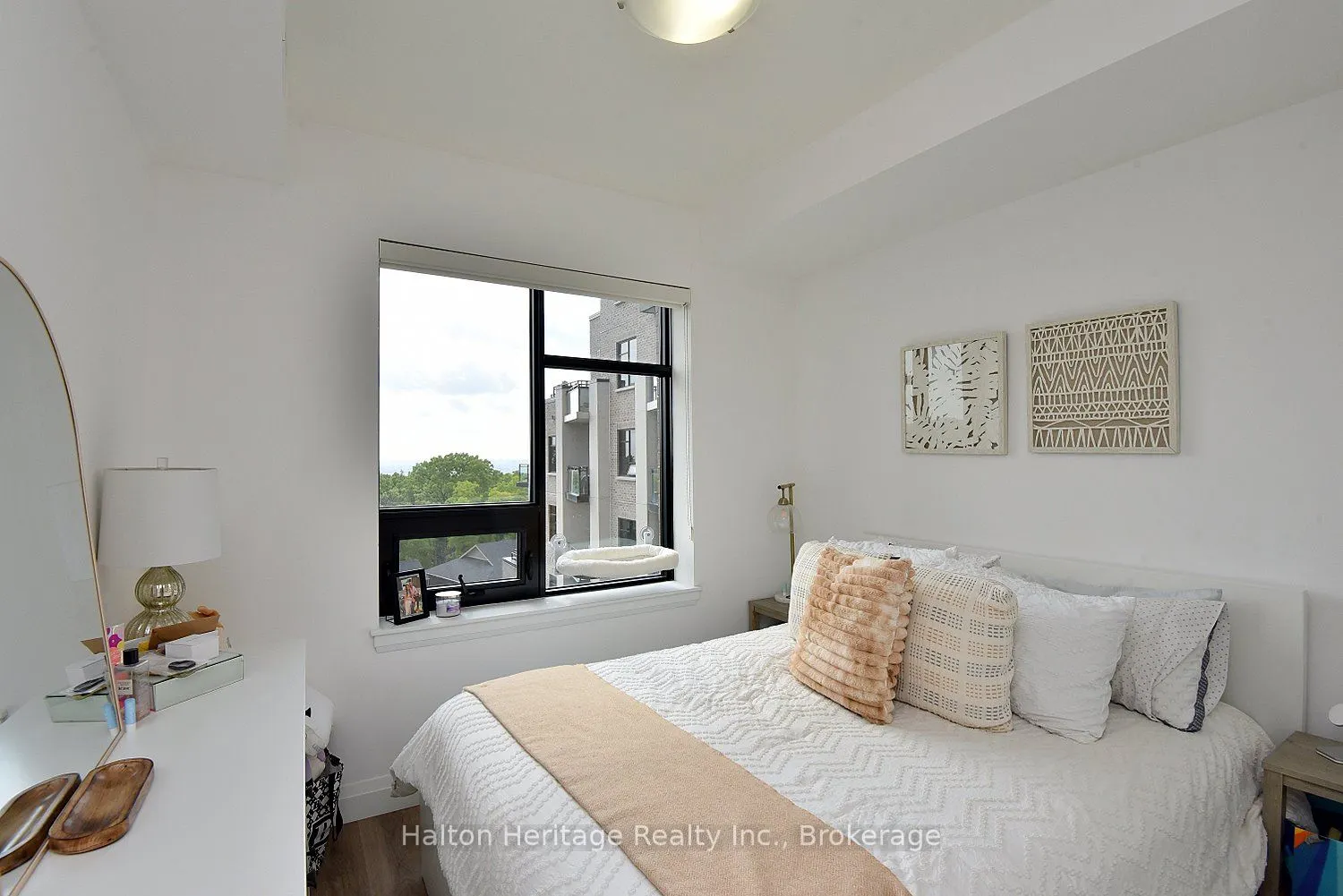 30 Hamilton Street S, #510