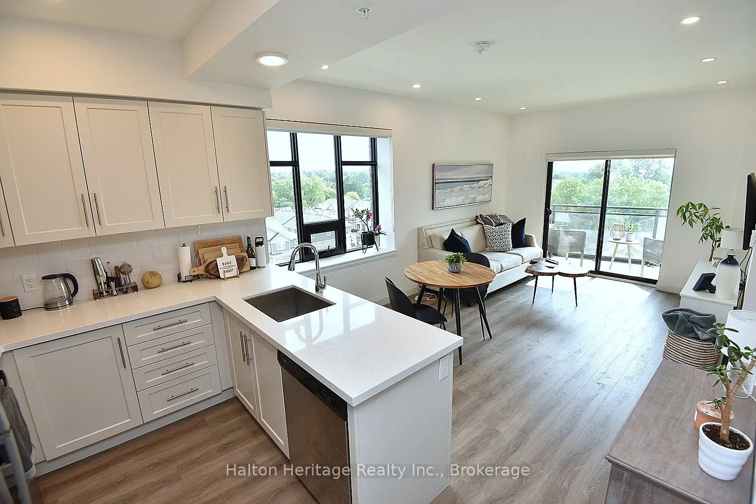 30 Hamilton Street S, #510