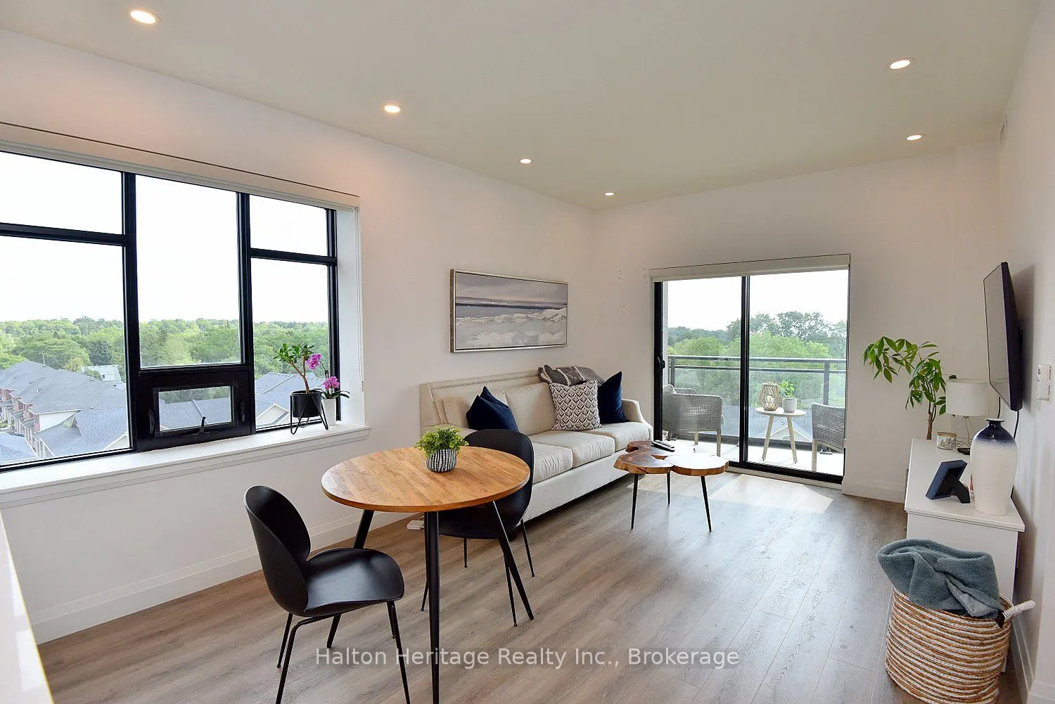 30 Hamilton Street S, #510
