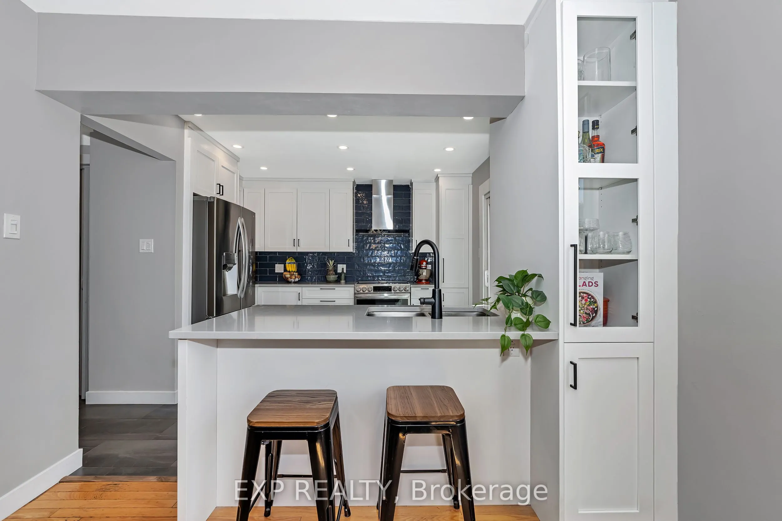 1943 LONGMAN Crescent