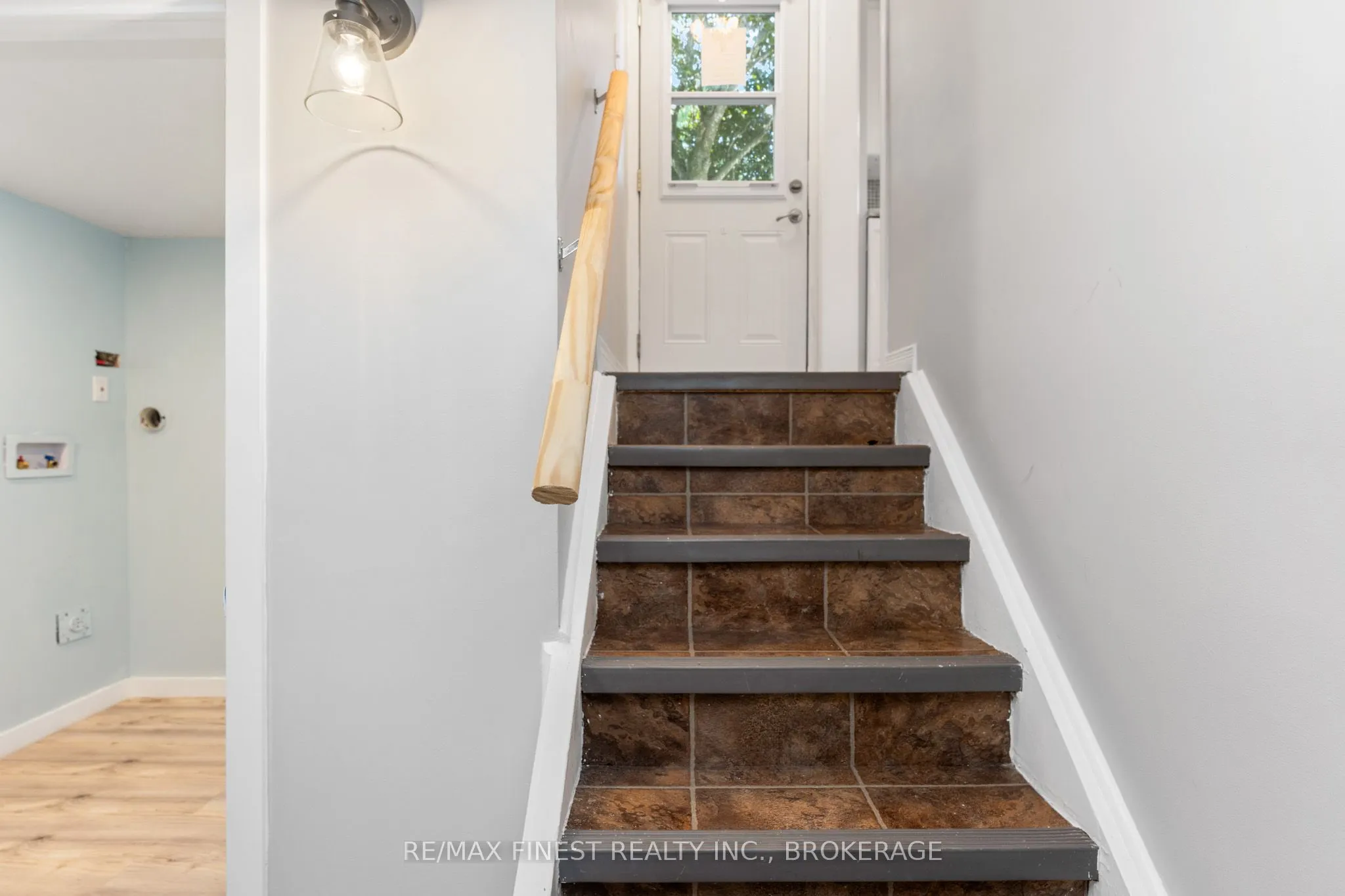 52 Windsor Drive