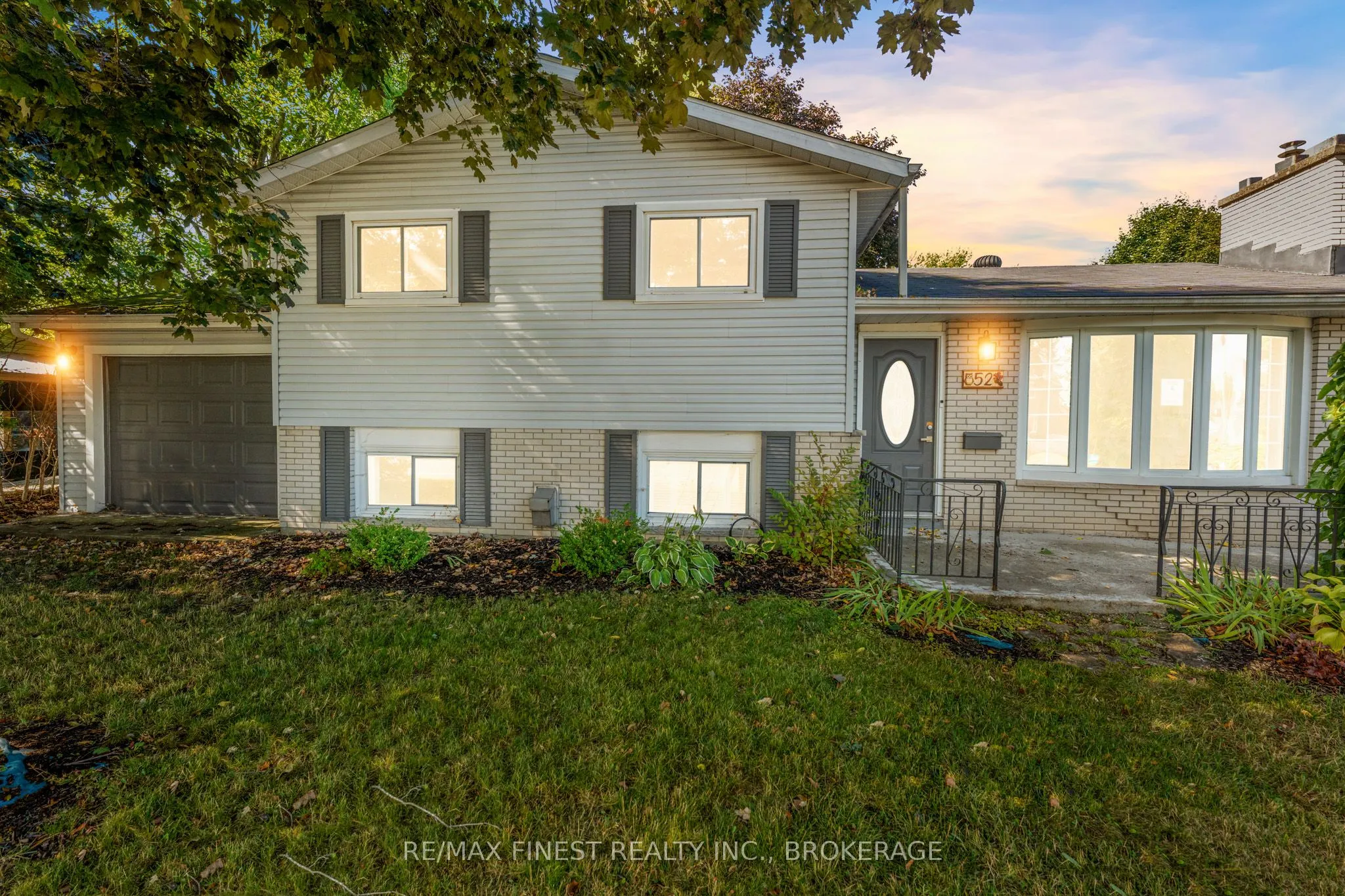 52 Windsor Drive